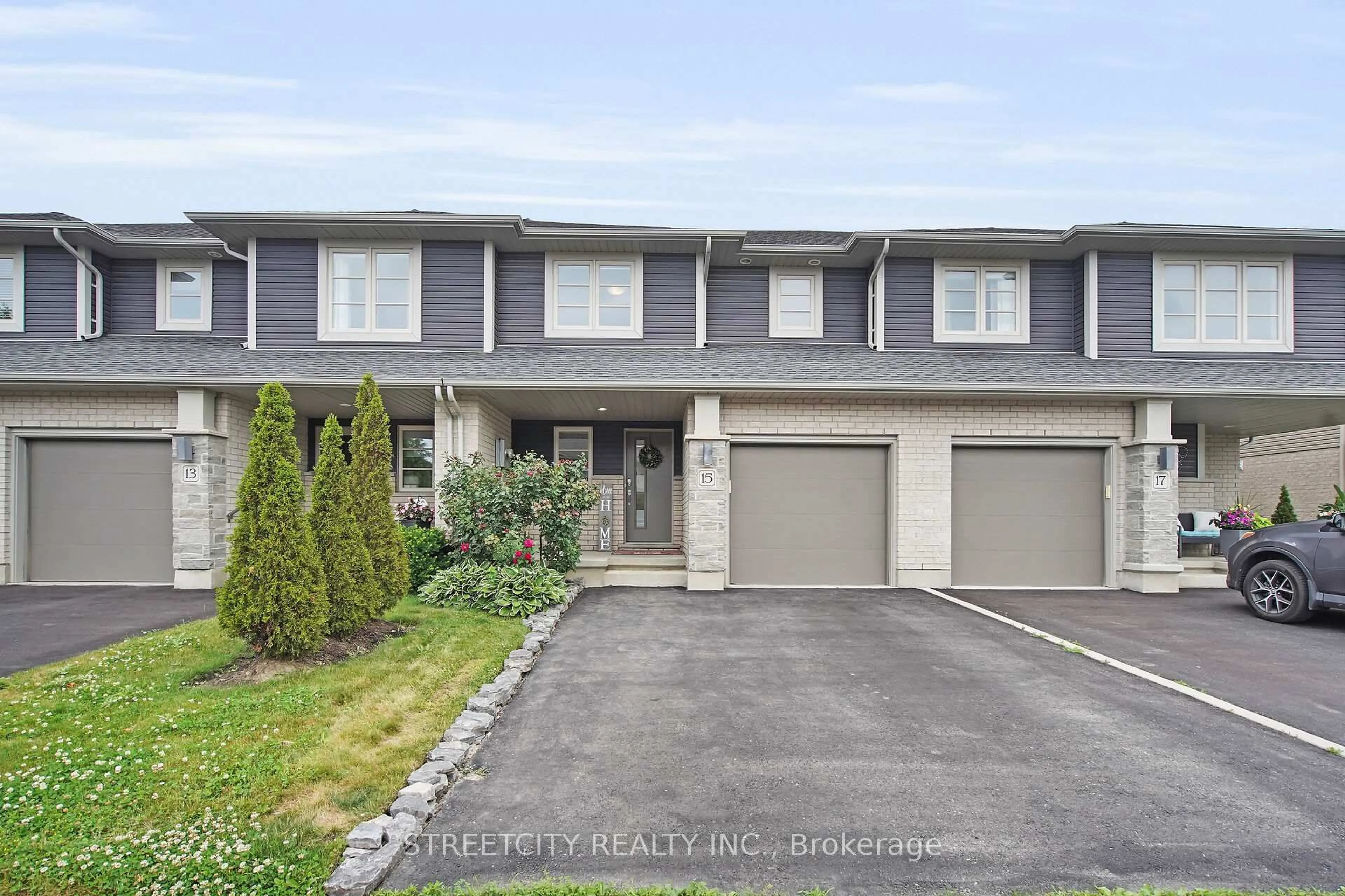 Unknown for 15 EMPIRE PARKWAY St, St. Thomas Ontario N5R 0E9