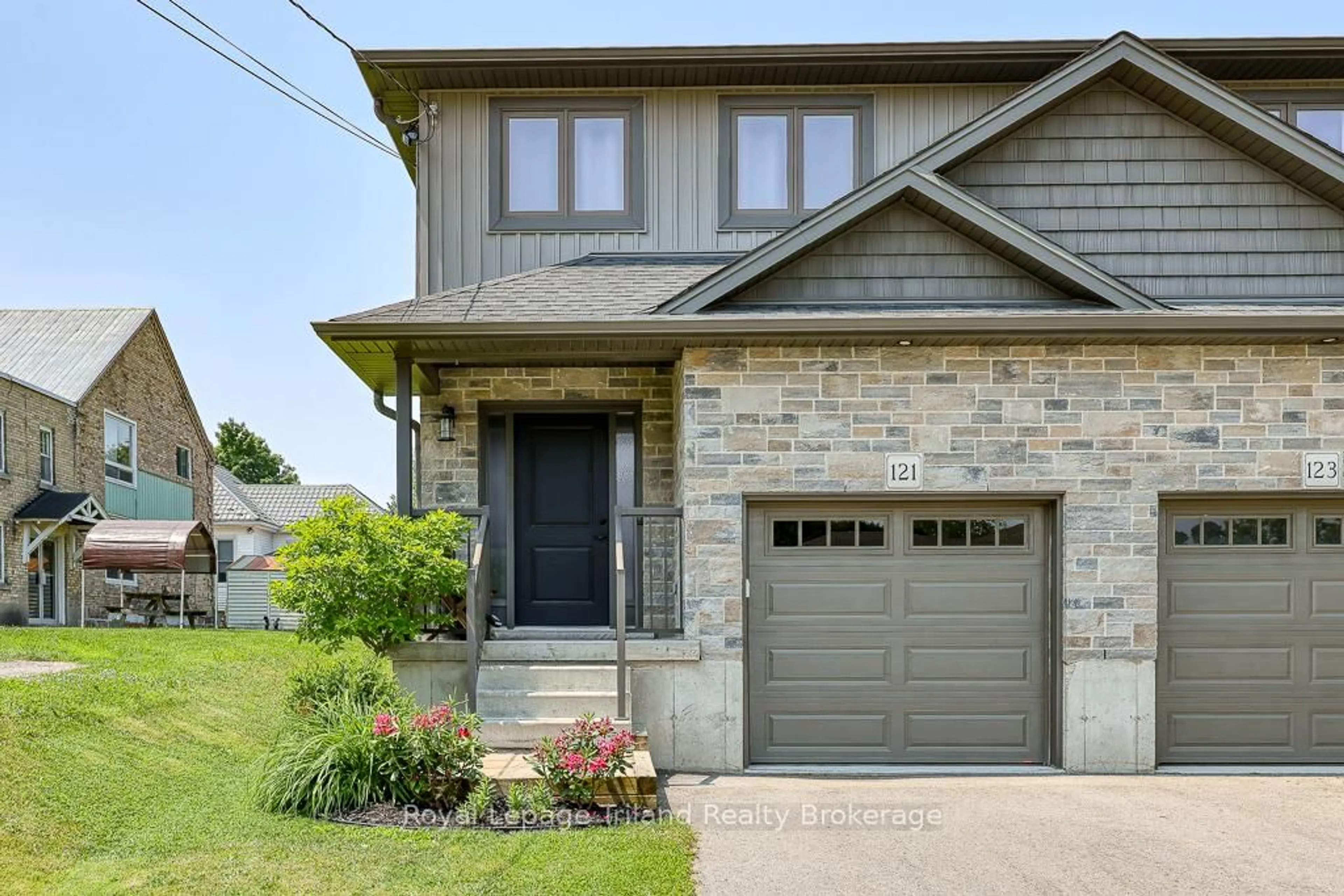 Home with brick exterior material, street for 121 Elgin St, Zorra Ontario N0J 1J0