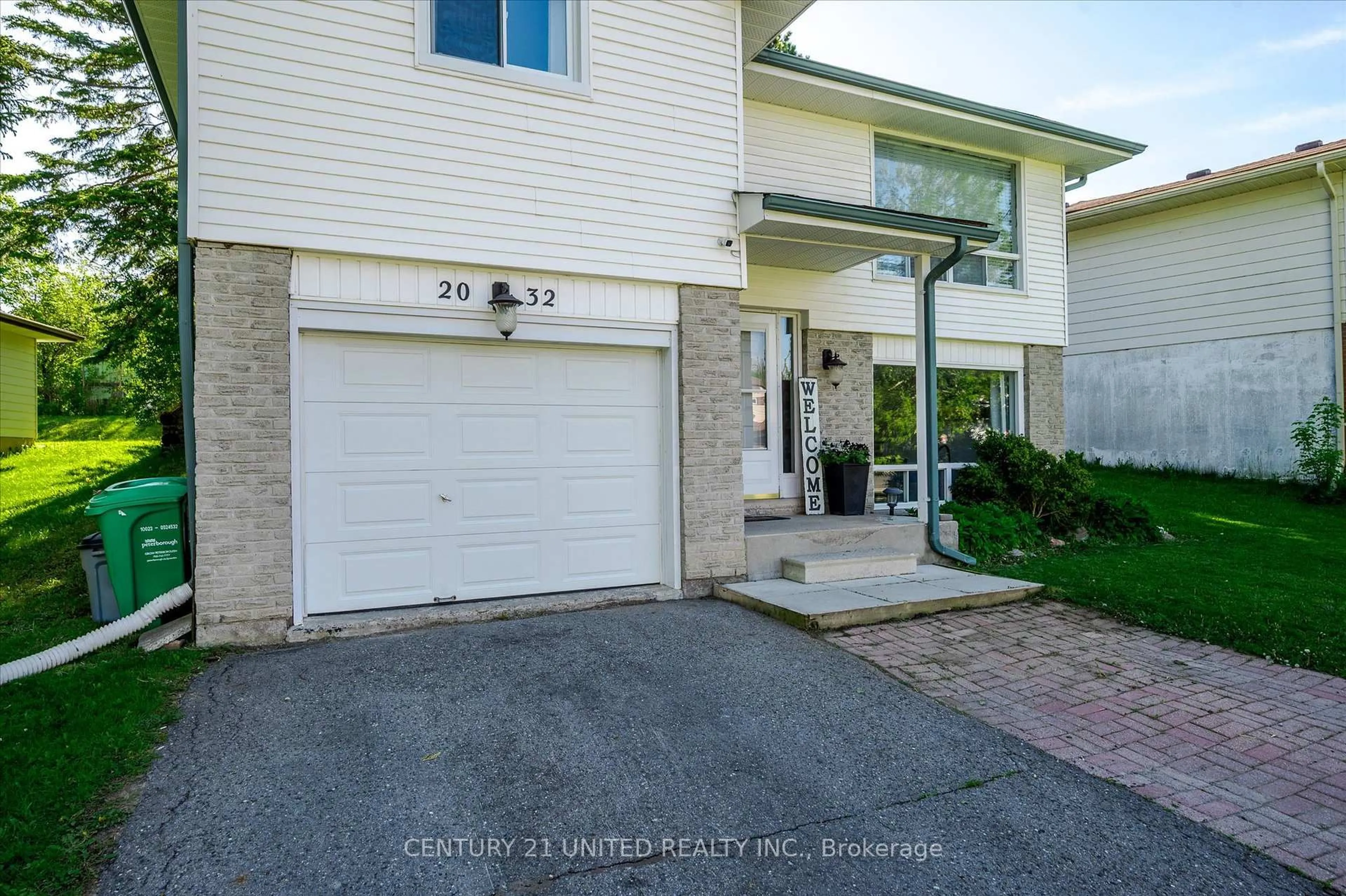 Unknown for 2032 Walker Ave, Peterborough East Ontario K9L 1S1
