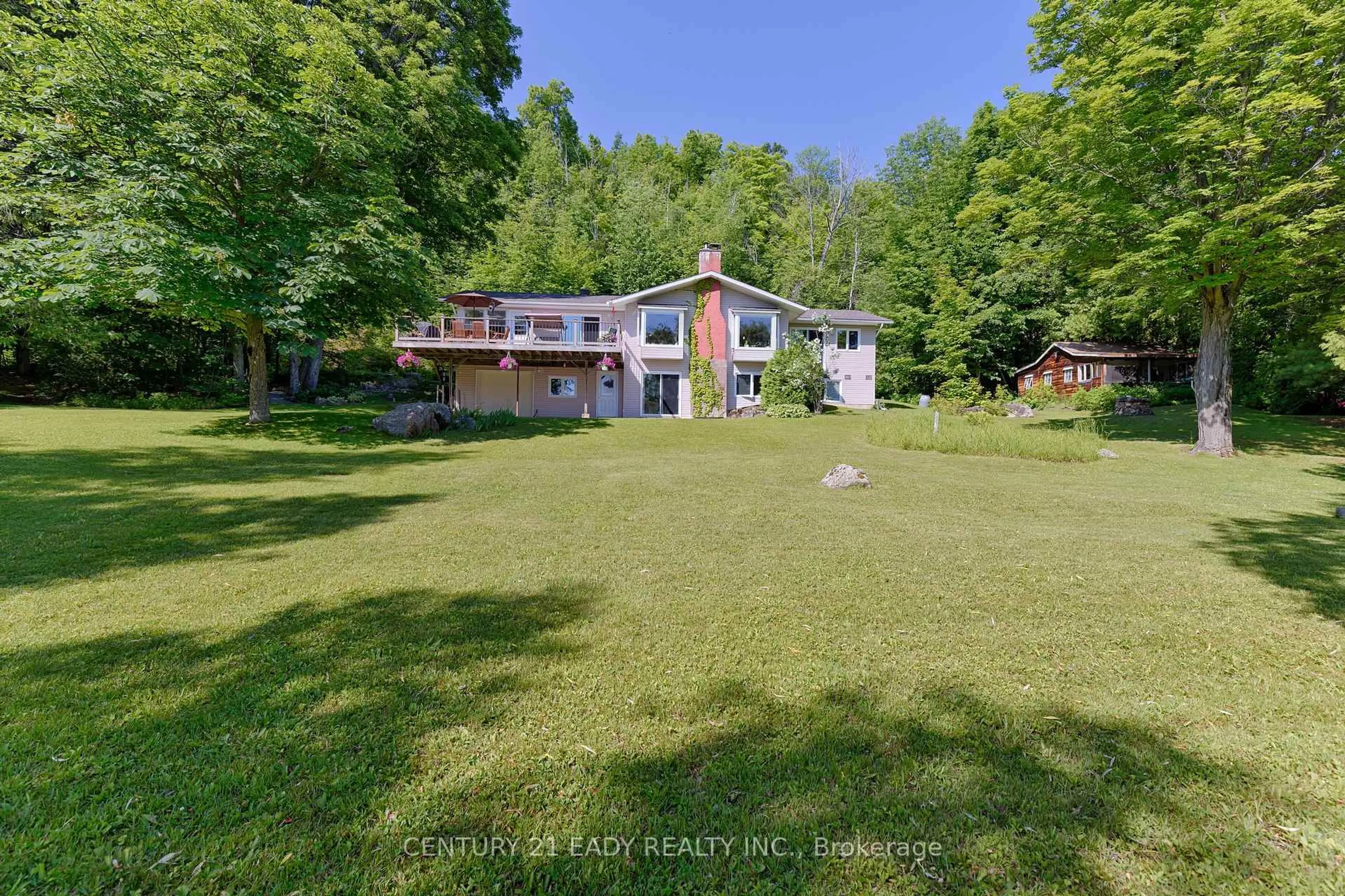 A pic from outside/outdoor area/front of a property/back of a property/a pic from drone, unknown for 187 Mulberry Lane, Eganville Ontario K0J 1T0