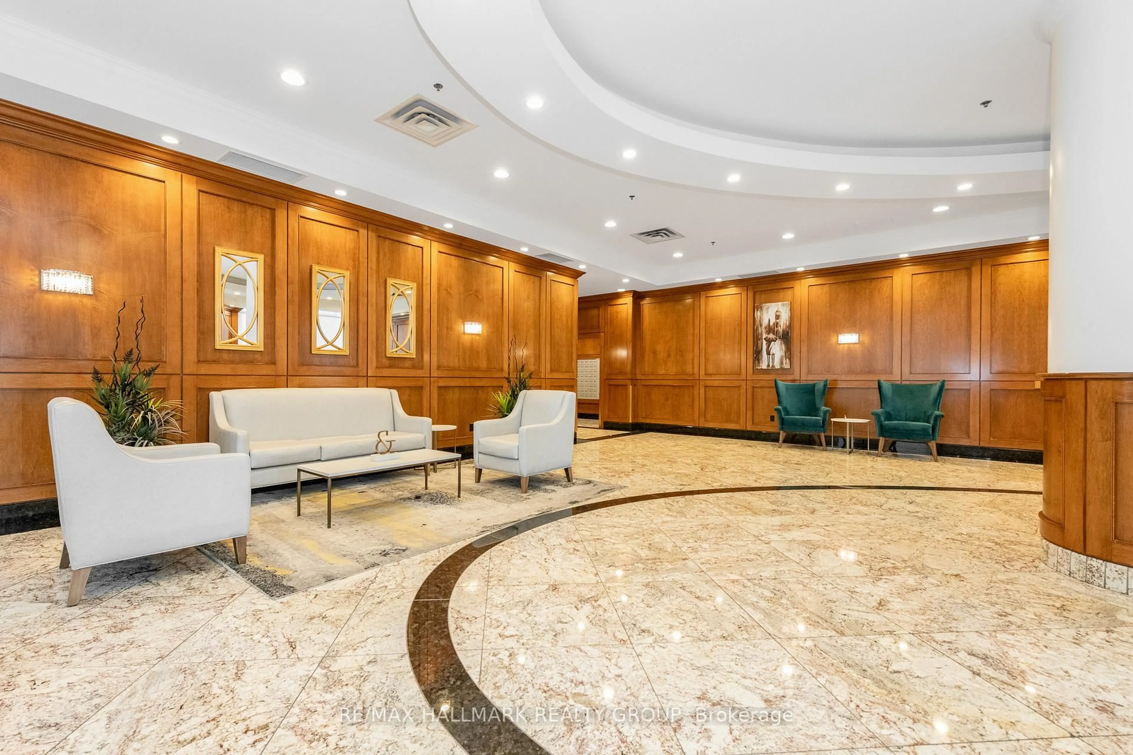 Lobby for 242 Rideau St #PH1-2702, Ottawa Ontario K1N 0B7