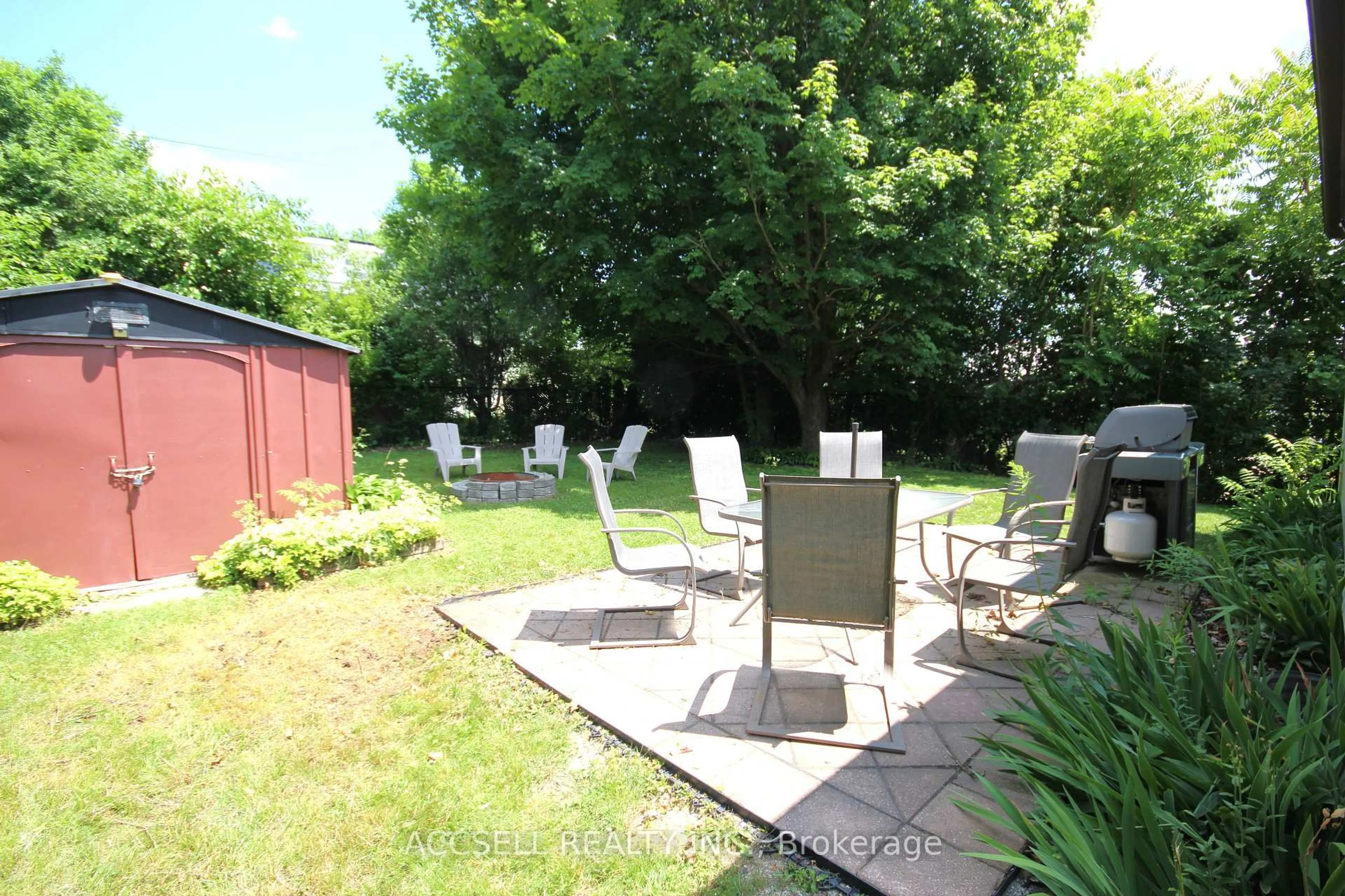 Patio, street for 478 Mccormick Blvd, London East Ontario N5W 4C5