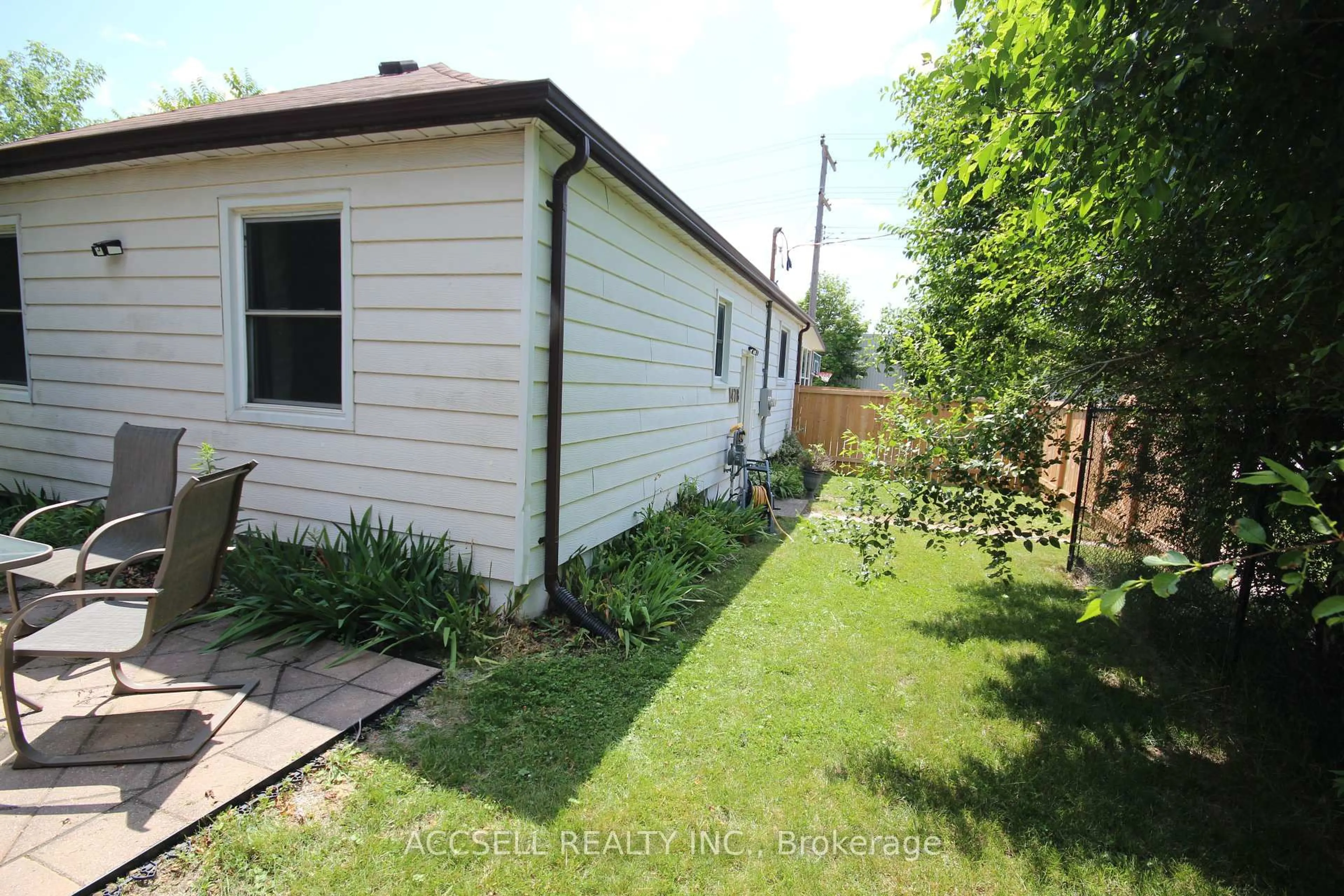 Unknown for 478 Mccormick Blvd, London East Ontario N5W 4C5