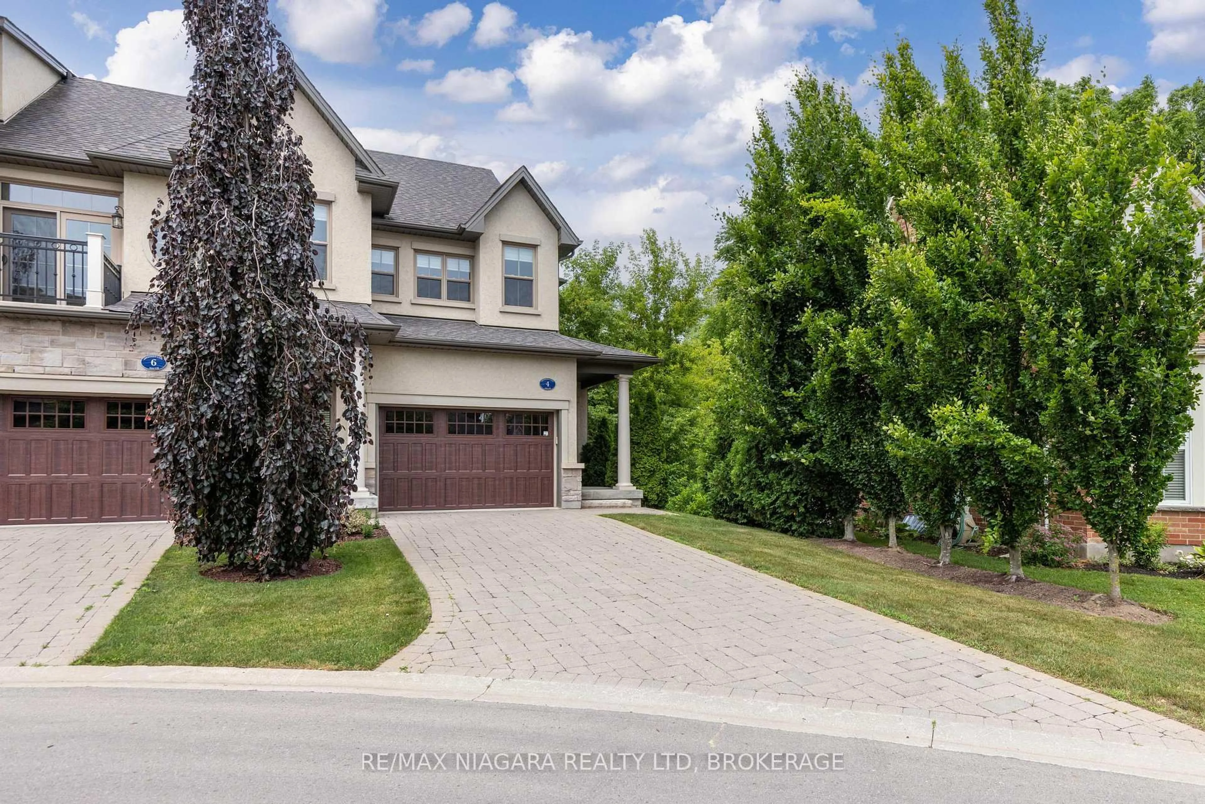 Home with brick exterior material, street for 4 Aberdeen Lane, Niagara-on-the-Lake Ontario L0S 1J0