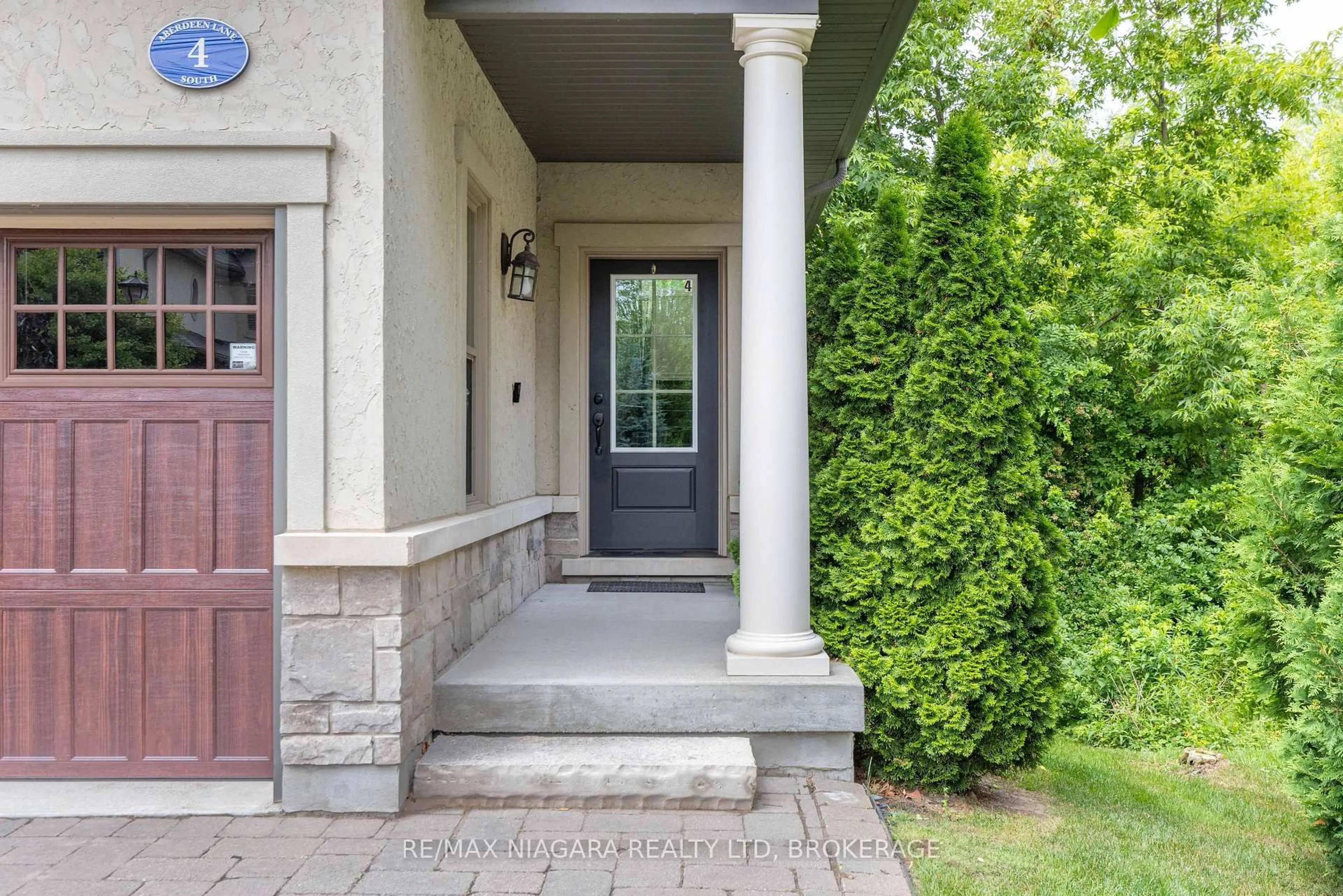 Unknown for 4 Aberdeen Lane, Niagara-on-the-Lake Ontario L0S 1J0