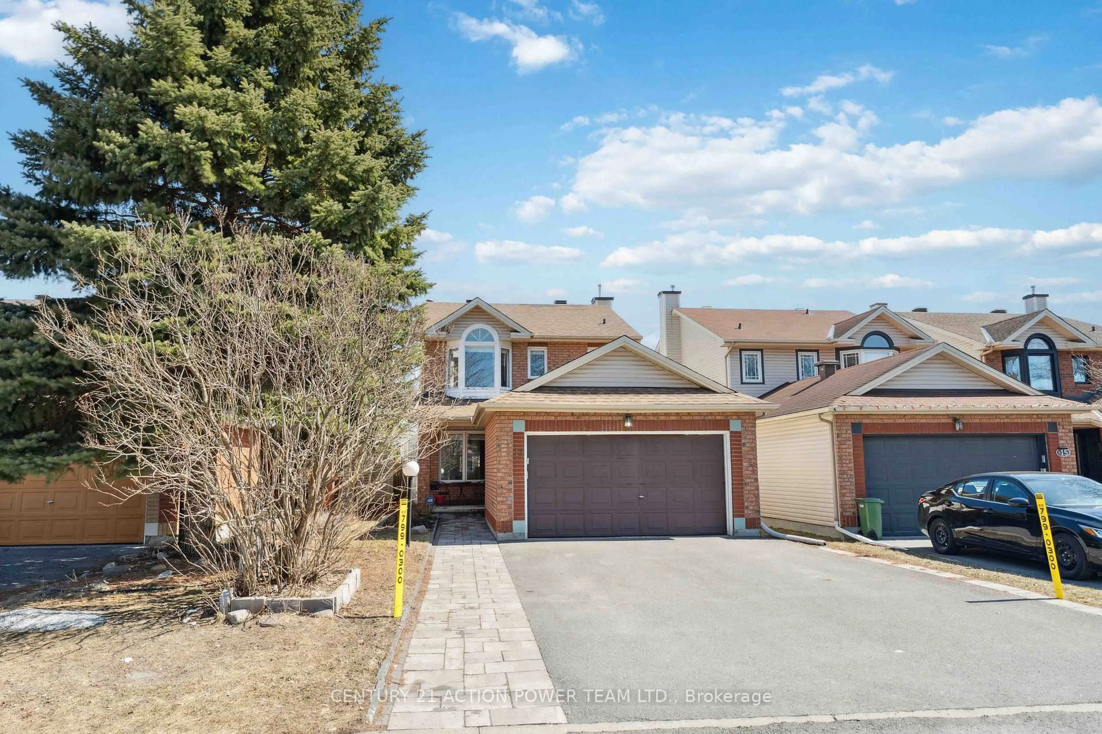 A pic from outside/outdoor area/front of a property/back of a property/a pic from drone, street for 13 Avonhurst Ave, Ottawa Ontario K2J 4K9