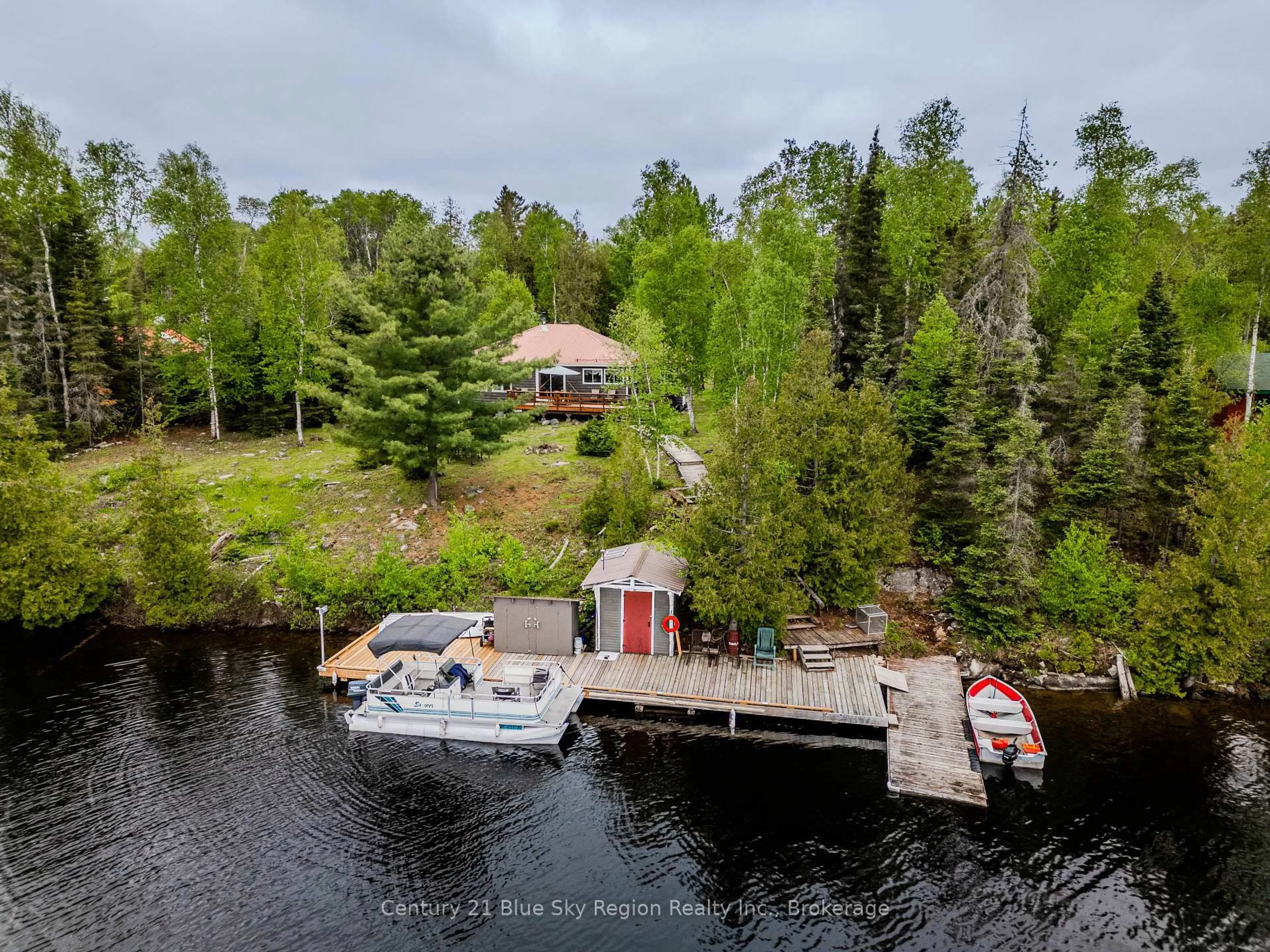 A pic from outside/outdoor area/front of a property/back of a property/a pic from drone, water/lake/river/ocean view for 10385 RABBIT LAKE, Temagami Ontario P0H 2H0