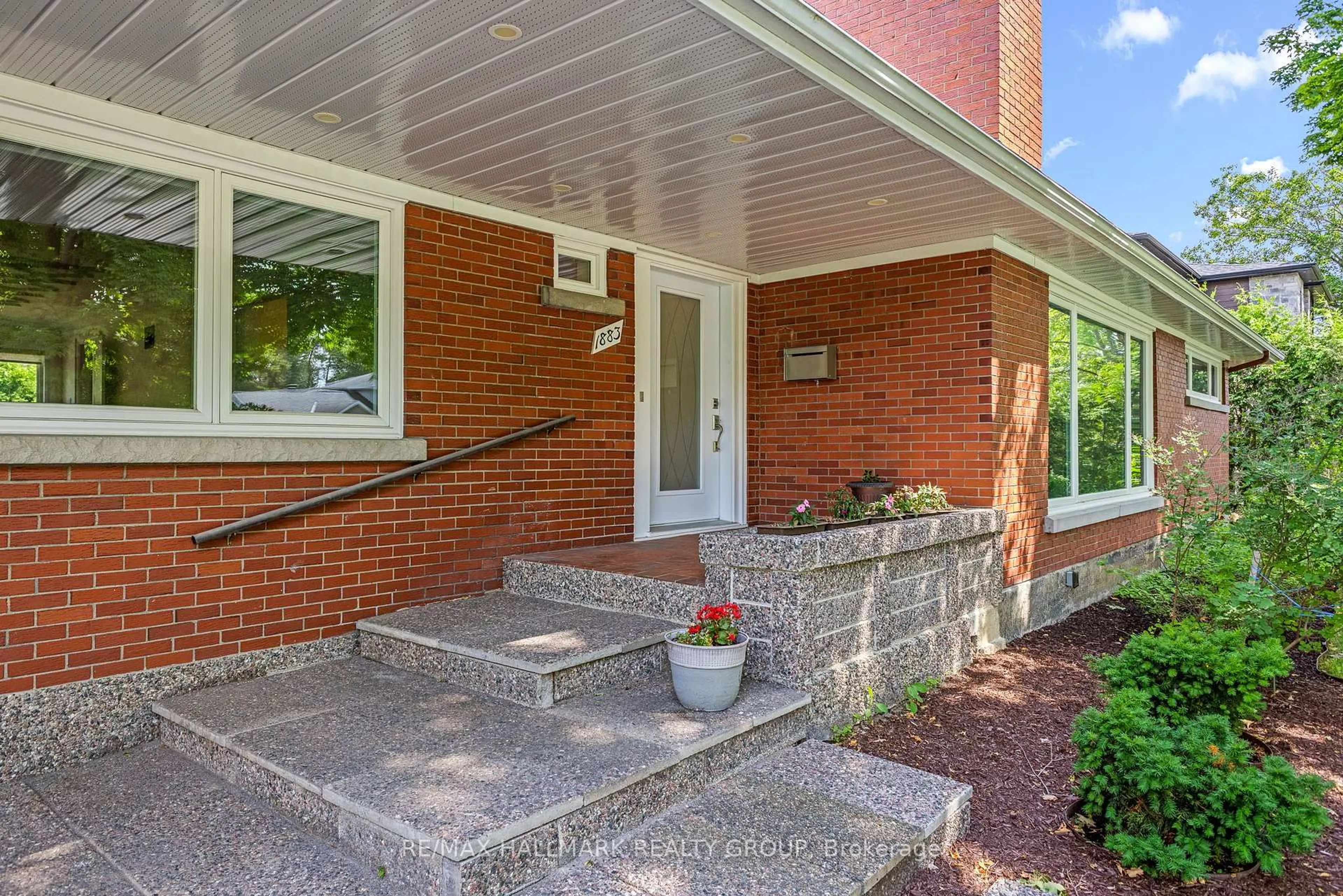 Home with brick exterior material, street for 1883 Barnhart Pl, Ottawa Ontario K1H 5B5
