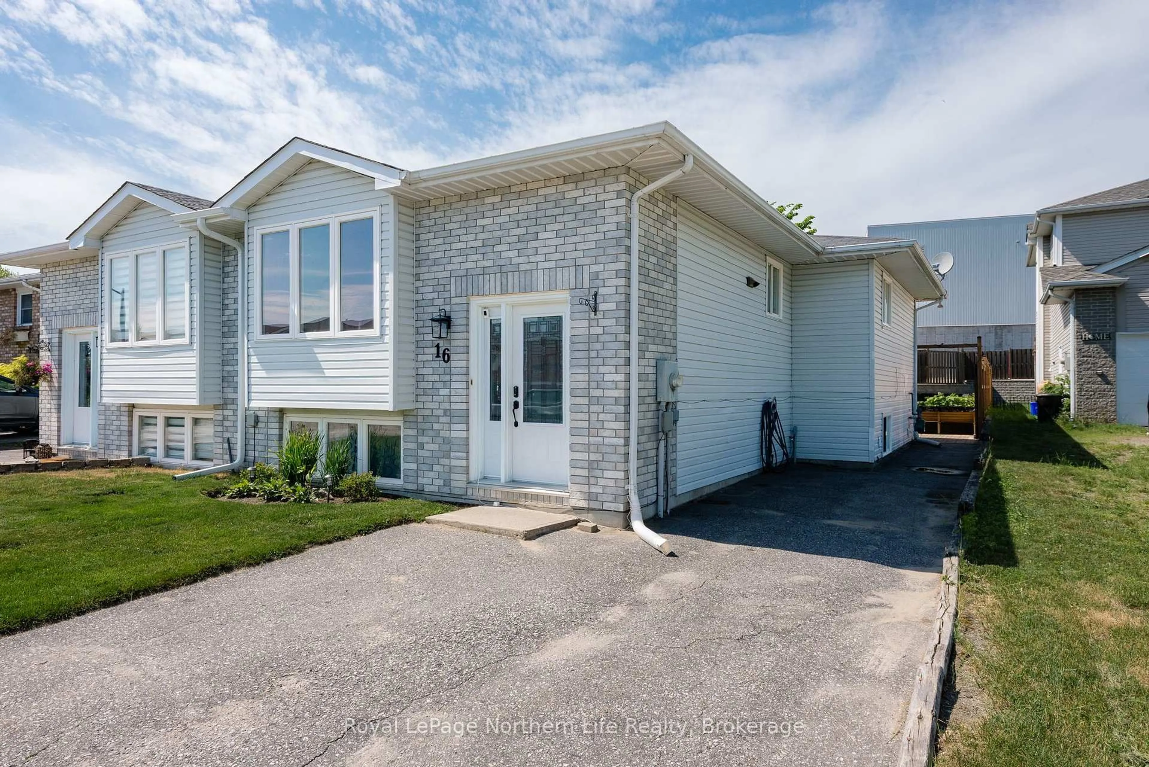 Home with vinyl exterior material, street for 16 Tiffany Crt, North Bay Ontario P1B 9R6
