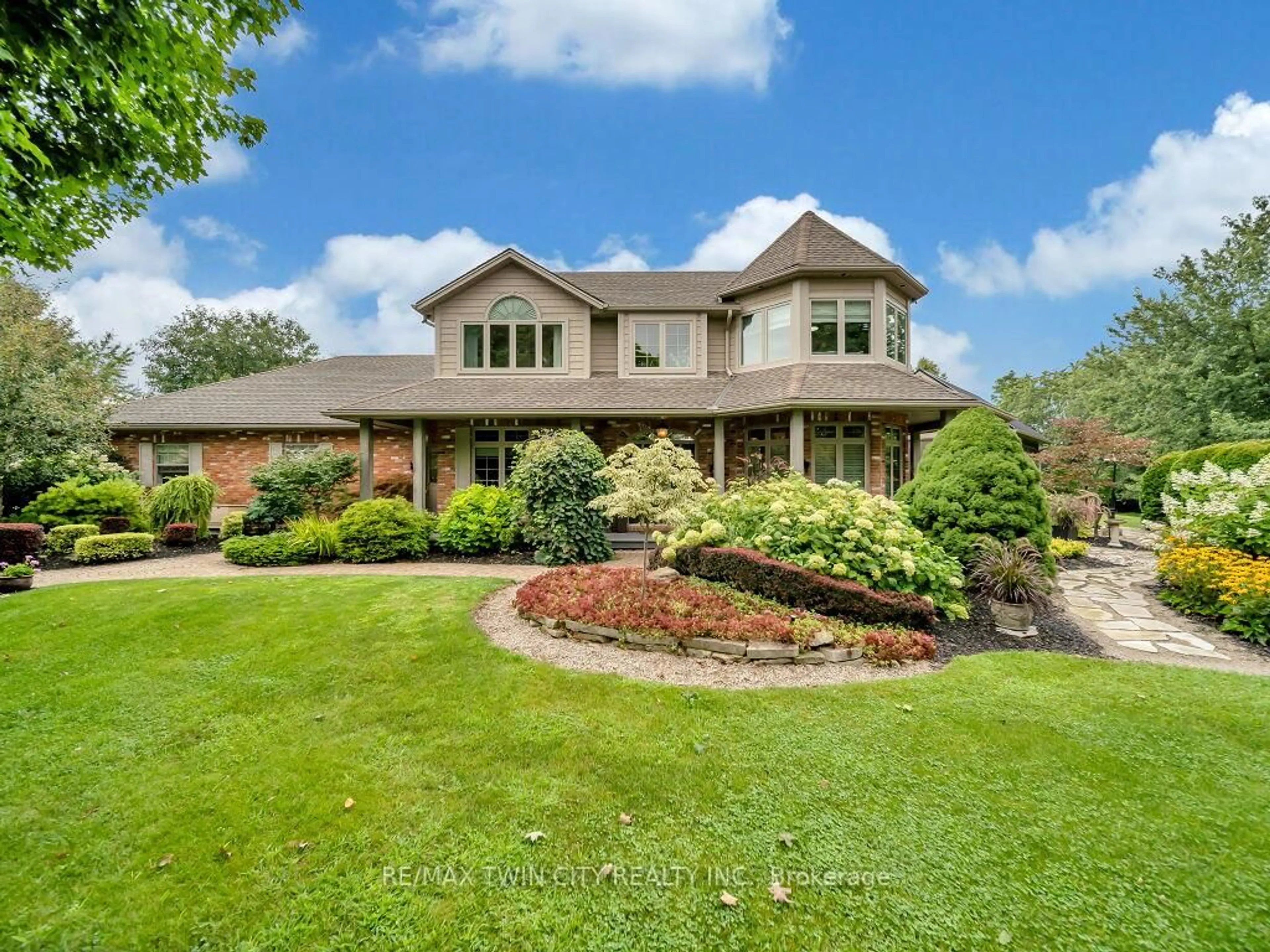 A pic from outside/outdoor area/front of a property/back of a property/a pic from drone, water/lake/river/ocean view for 505109 Old Stage Rd, Norwich Ontario N4S 7V8