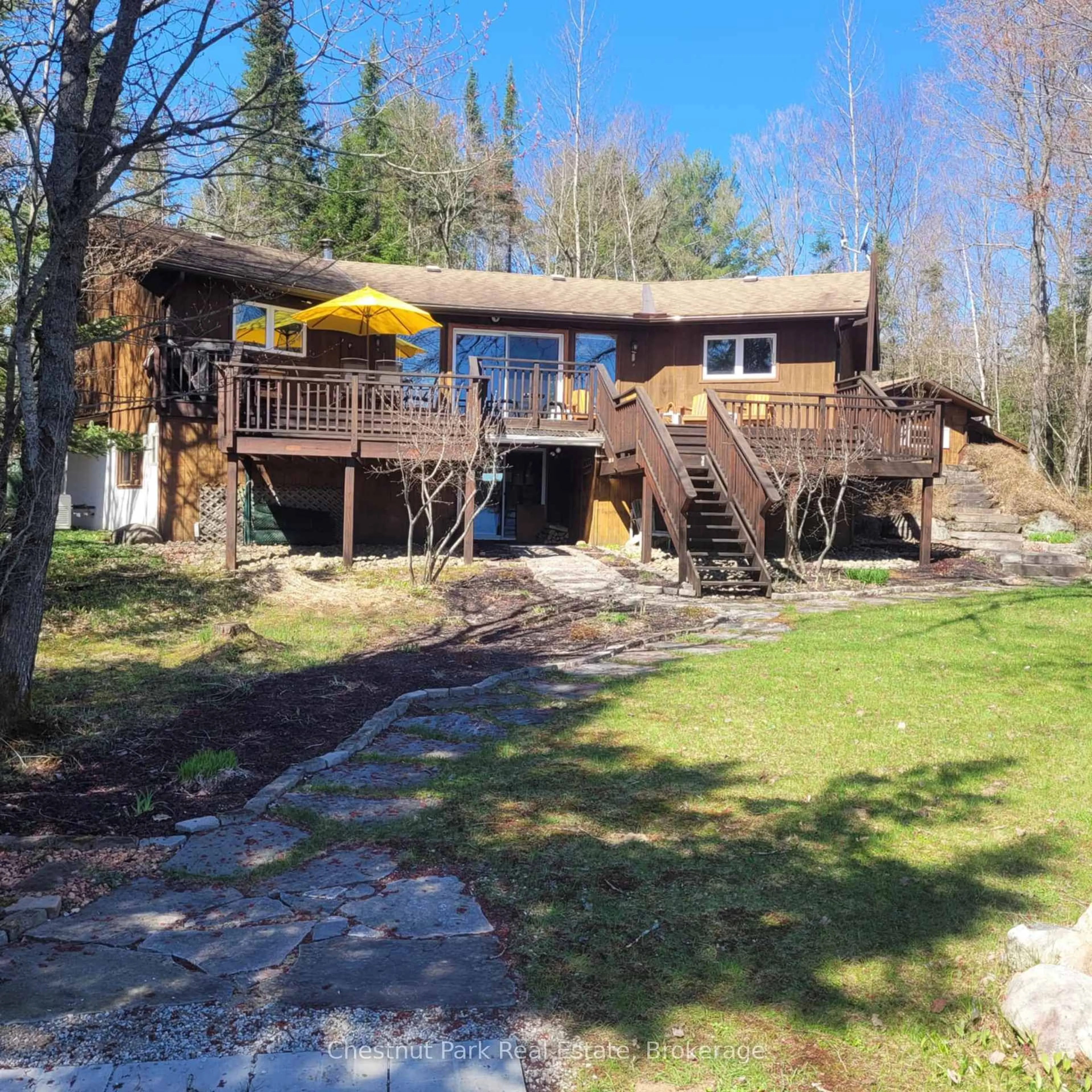 A pic from outside/outdoor area/front of a property/back of a property/a pic from drone, unknown for 1183 Dickie Lake Rd, Lake of Bays Ontario P0B 1A0