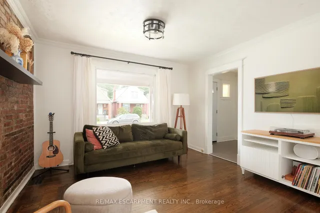 Additional property image - 505 Queensdale Ave