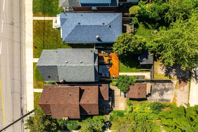 Additional property image - 505 Queensdale Ave