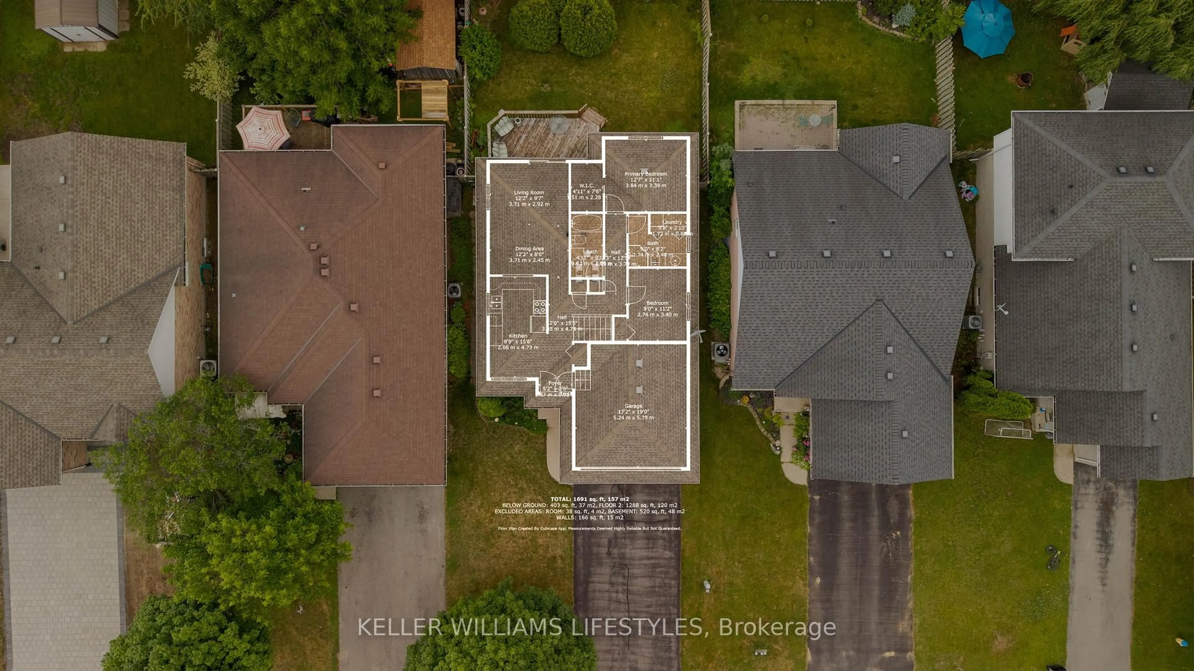 A pic from outside/outdoor area/front of a property/back of a property/a pic from drone, unknown for 45 Hickory Blvd, Strathroy Caradoc Ontario N7G 4E9