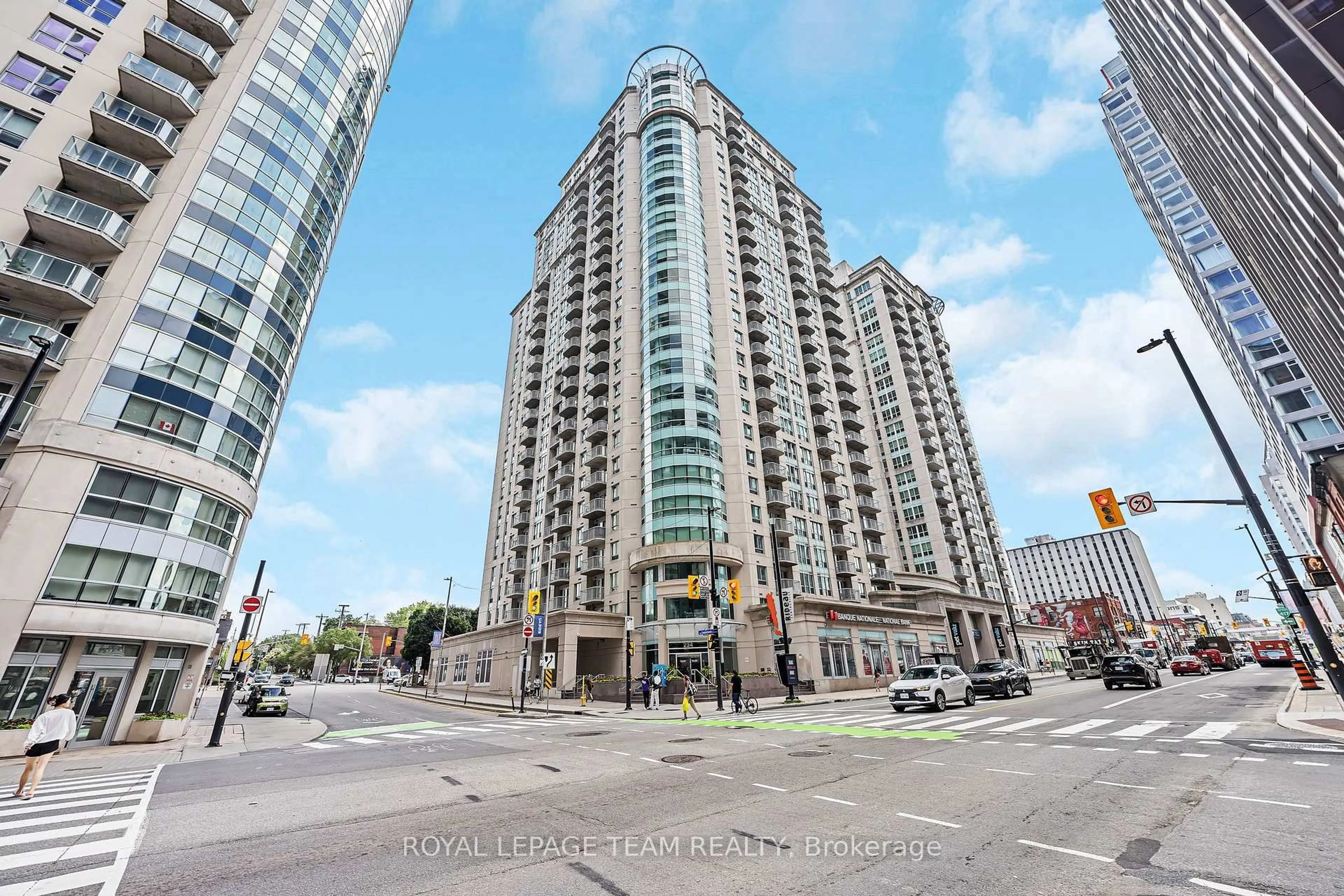 Unknown for 234 Rideau St #1404, Ottawa Ontario K1N 0A9