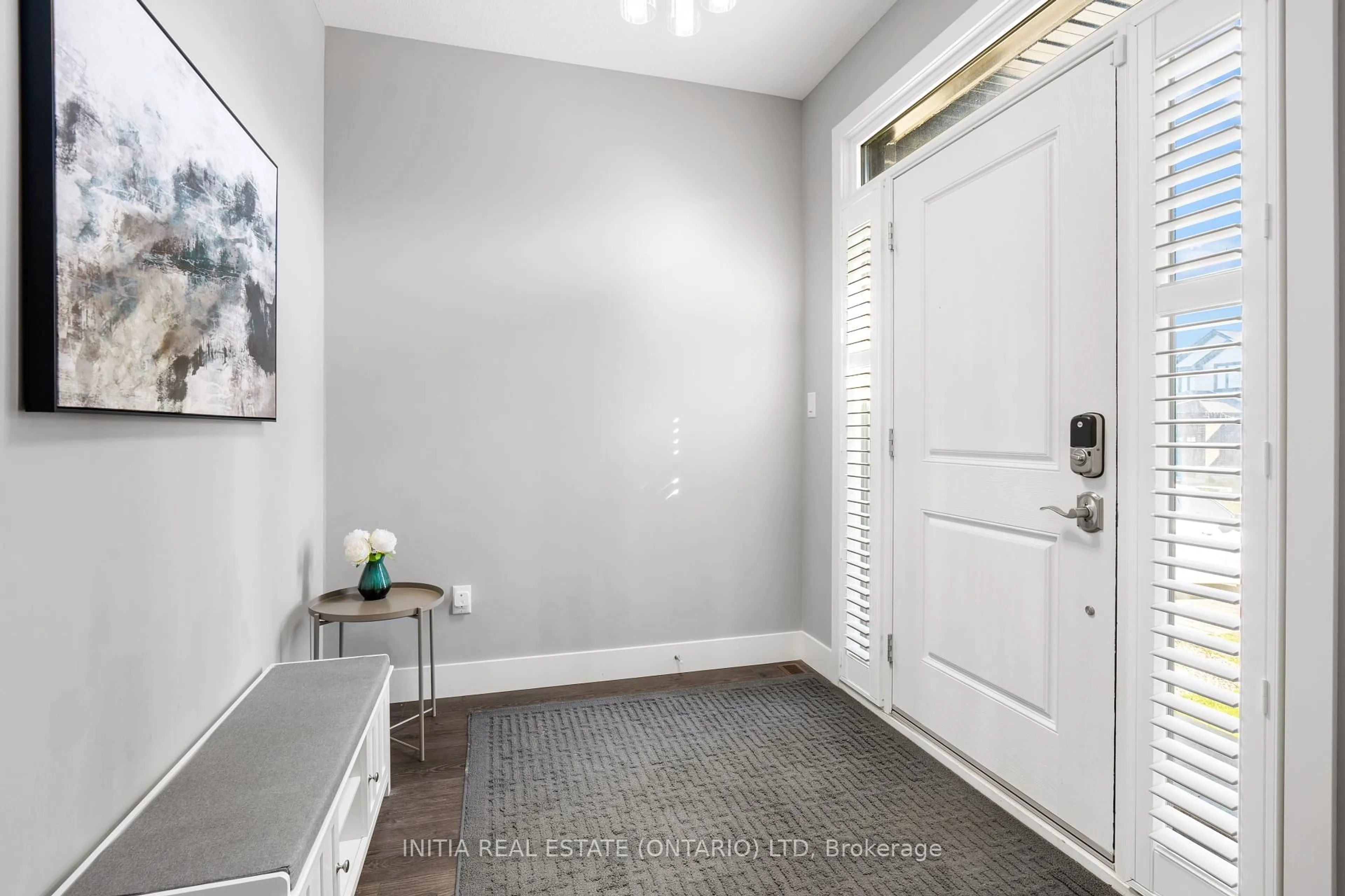 Indoor entryway for 1573 Drew St, London East Ontario N5V 0C3
