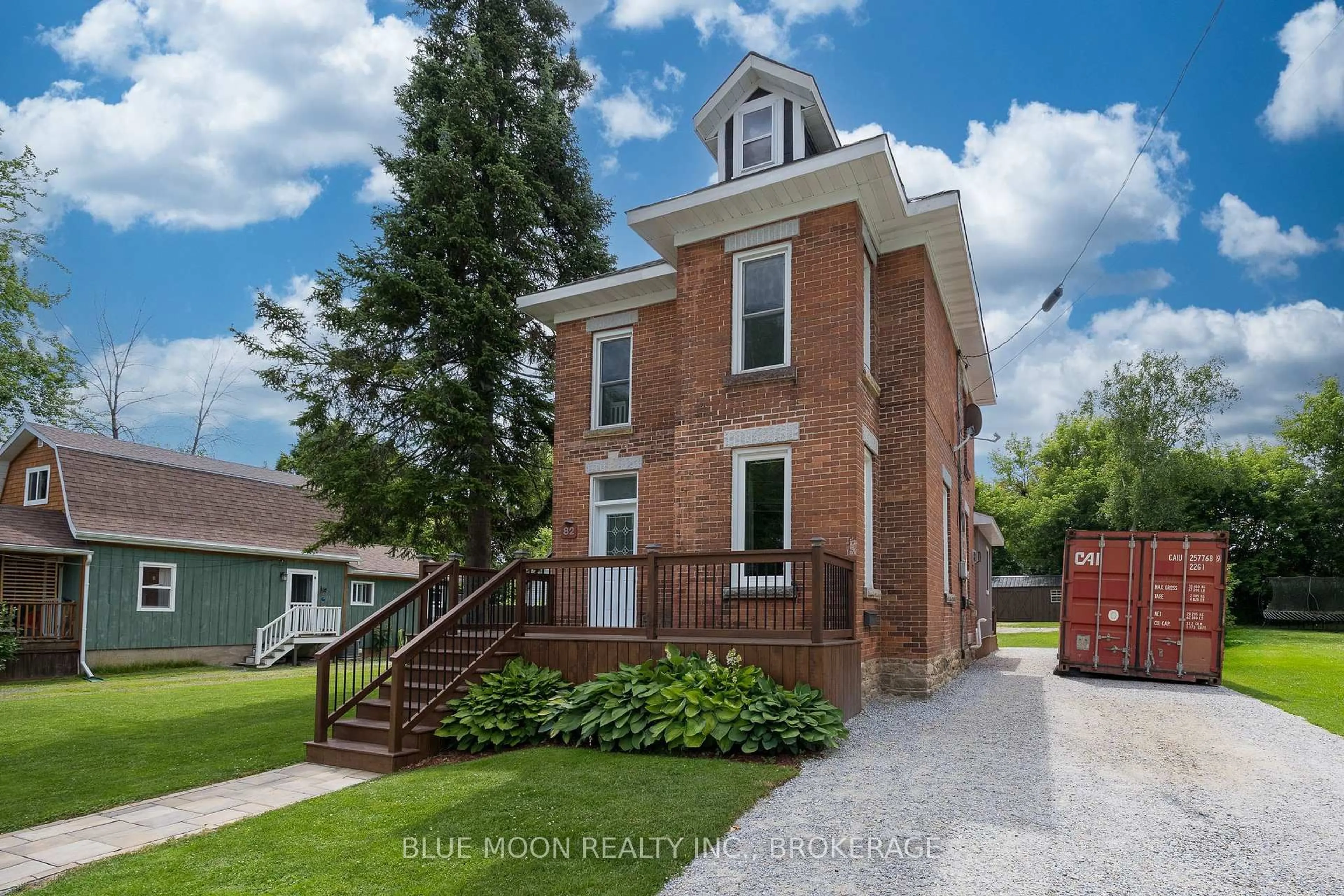 Home with brick exterior material, building for 82 Harvey St, Perth Ontario K7H 1X2