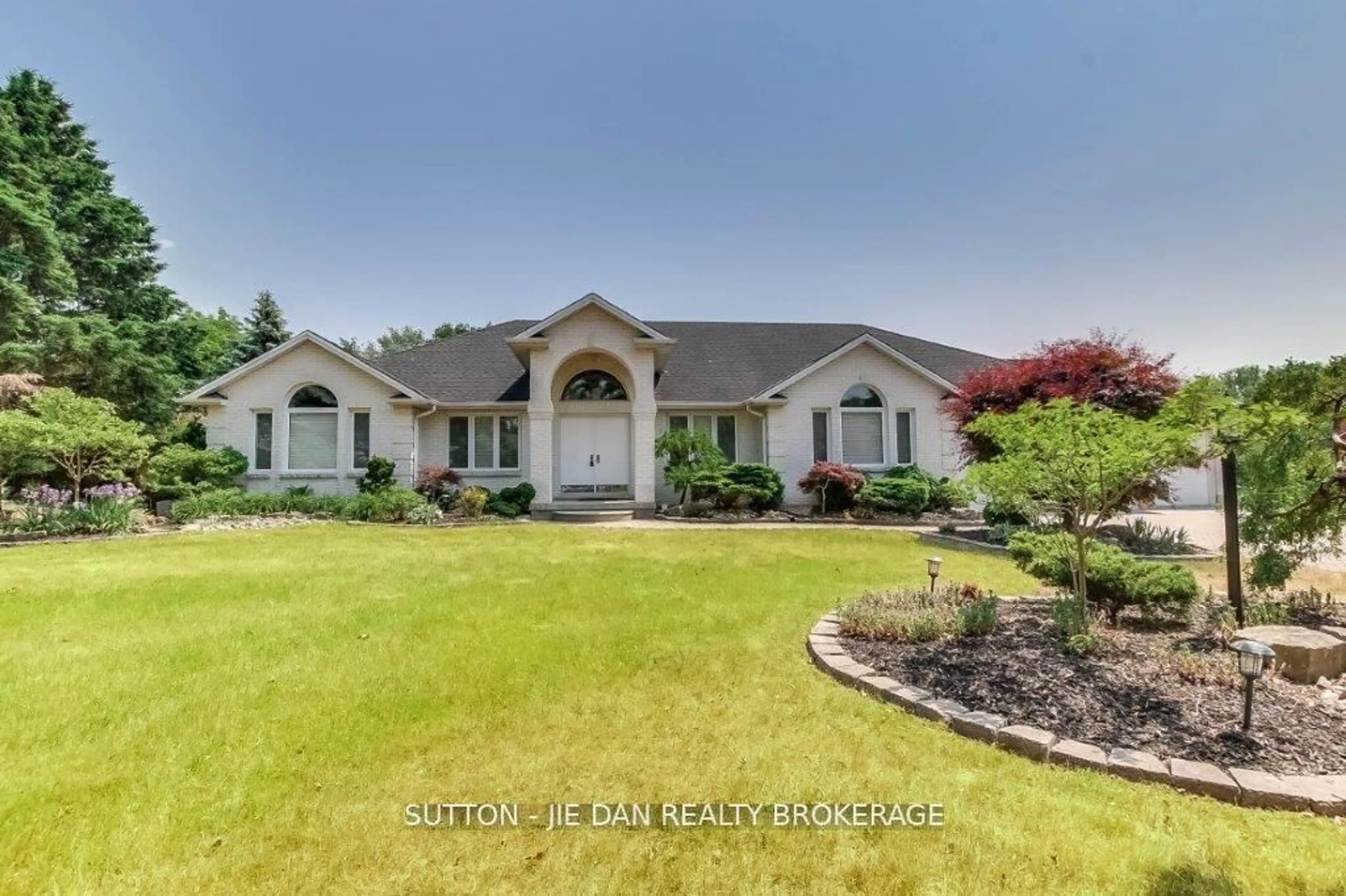 Unknown for 2025 ASHGROVE Crt, London South Ontario N6K 4S2