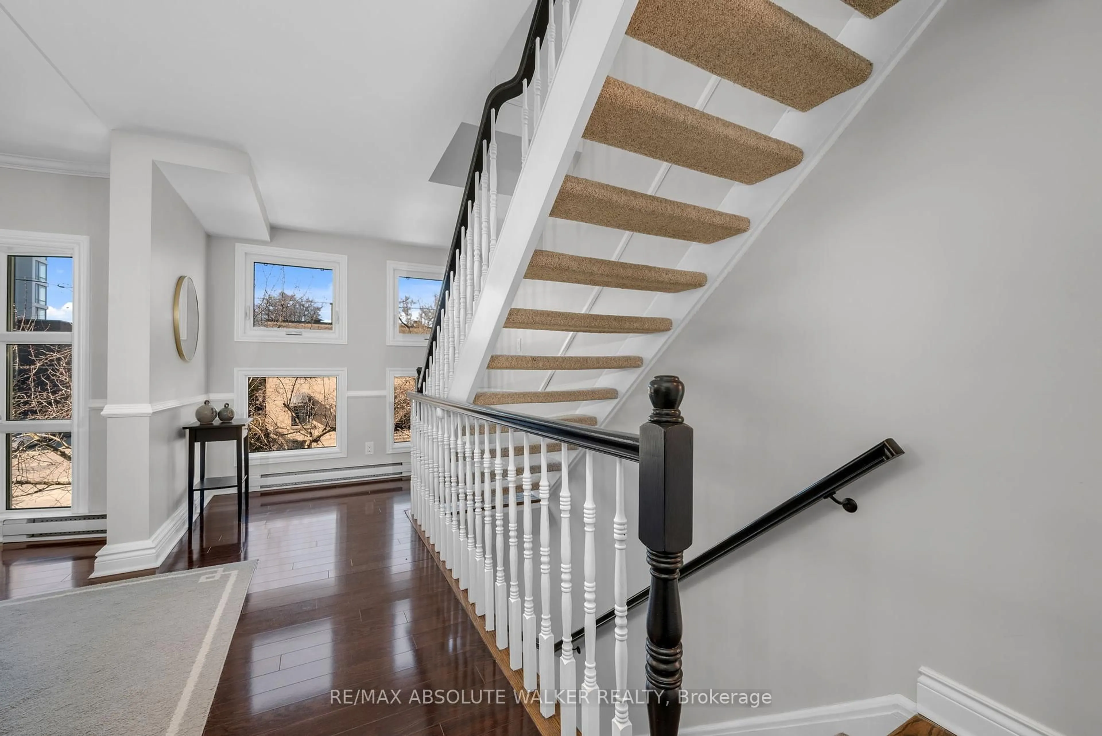 Stairs for 292 Laurier Ave #10, Ottawa Ontario K1N 6P5