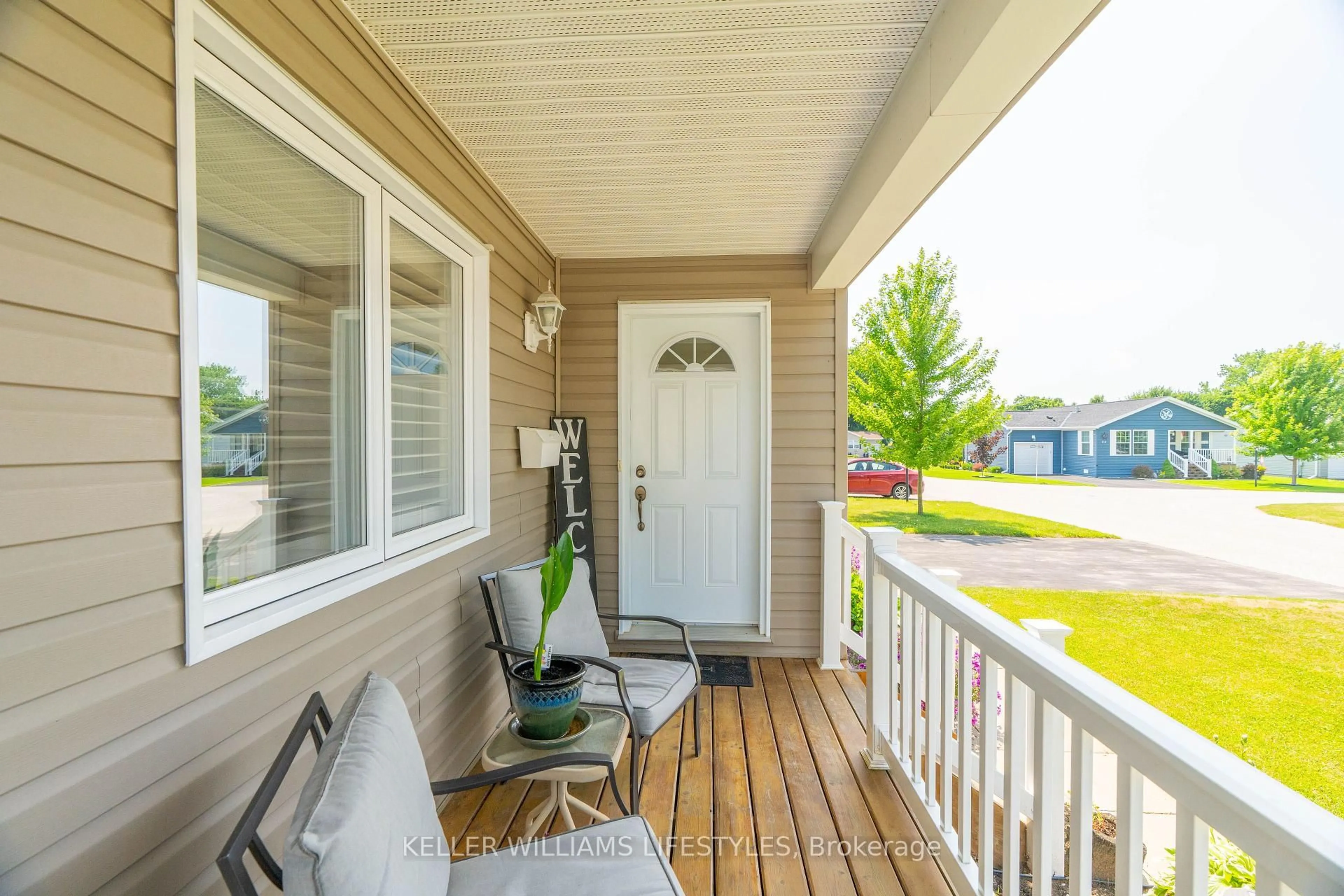 Unknown for 32 Bond St, Strathroy-Caradoc Ontario N7G 0C5