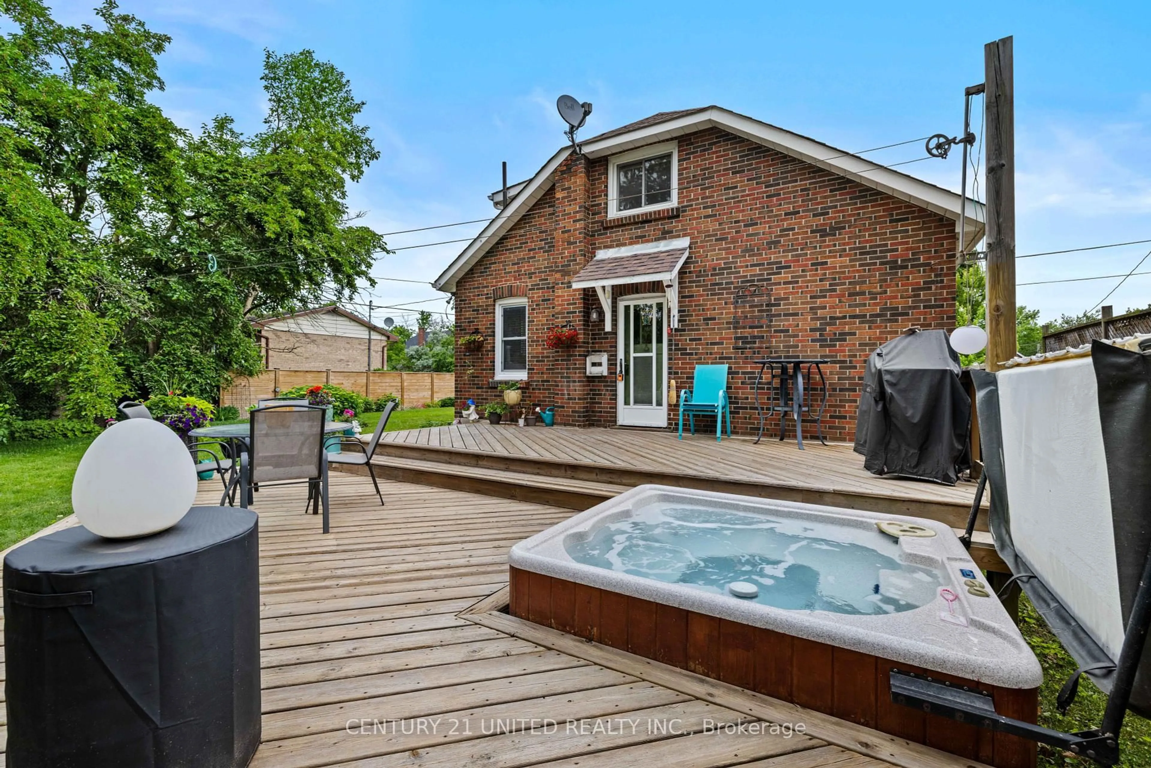 Patio, water/lake/river/ocean view for 75 Lynch St, Peterborough Central Ontario K9J 5B1