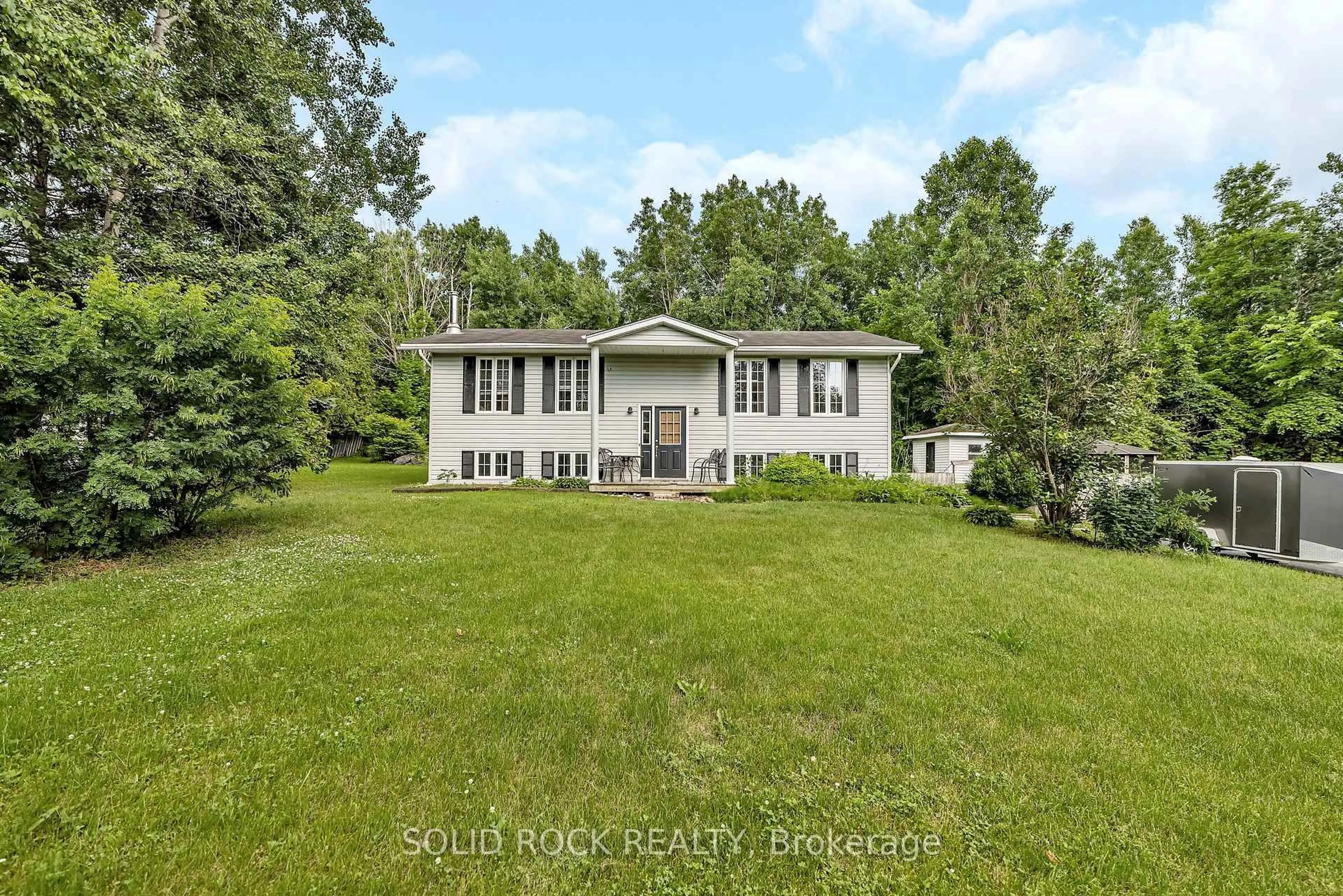 A pic from outside/outdoor area/front of a property/back of a property/a pic from drone, unknown for 17372 Cameron Rd, South Stormont Ontario K0C 2A0