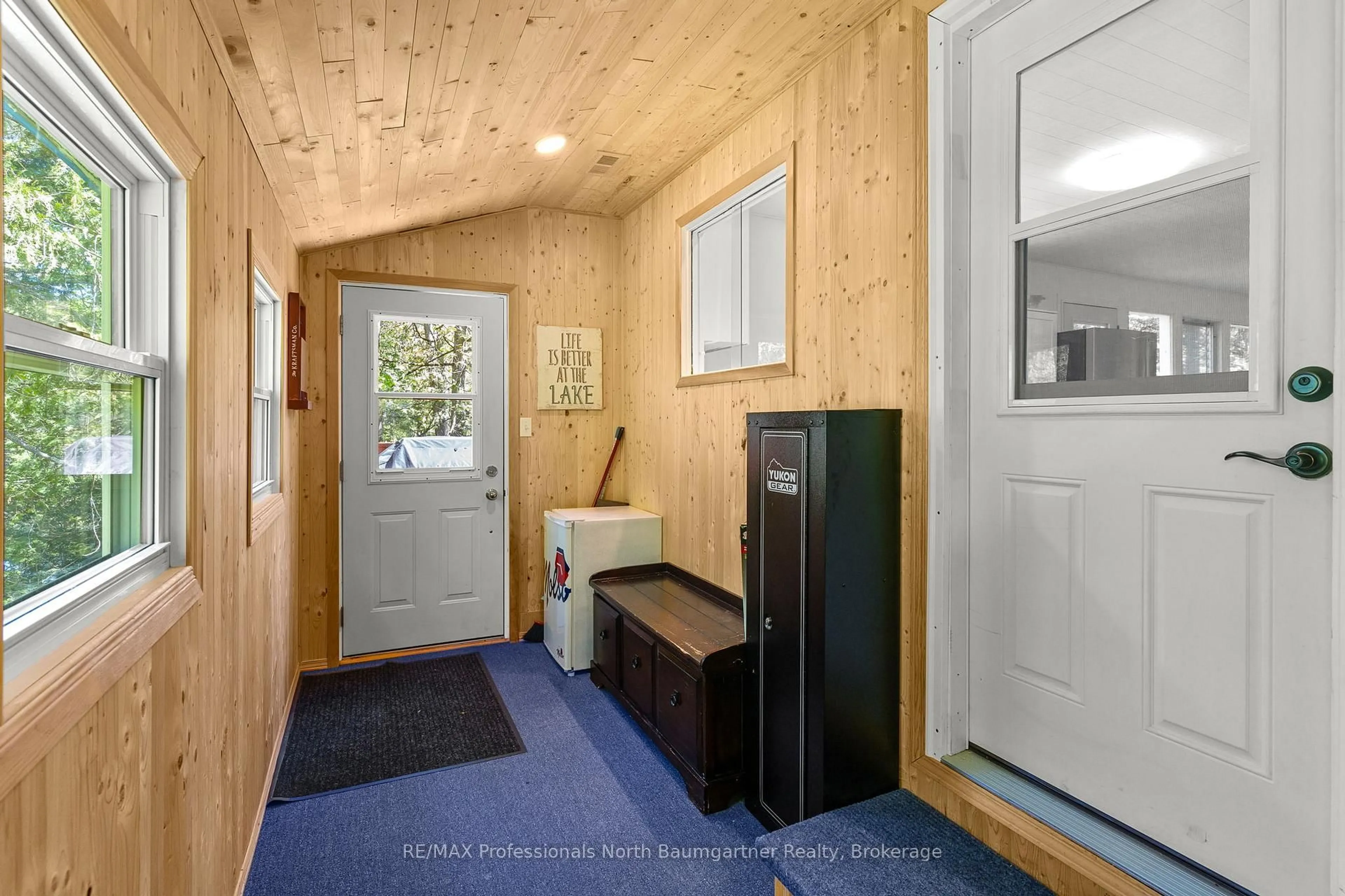 Indoor entryway for 1210 Twist Lane, Highlands East Ontario K0M 1X0