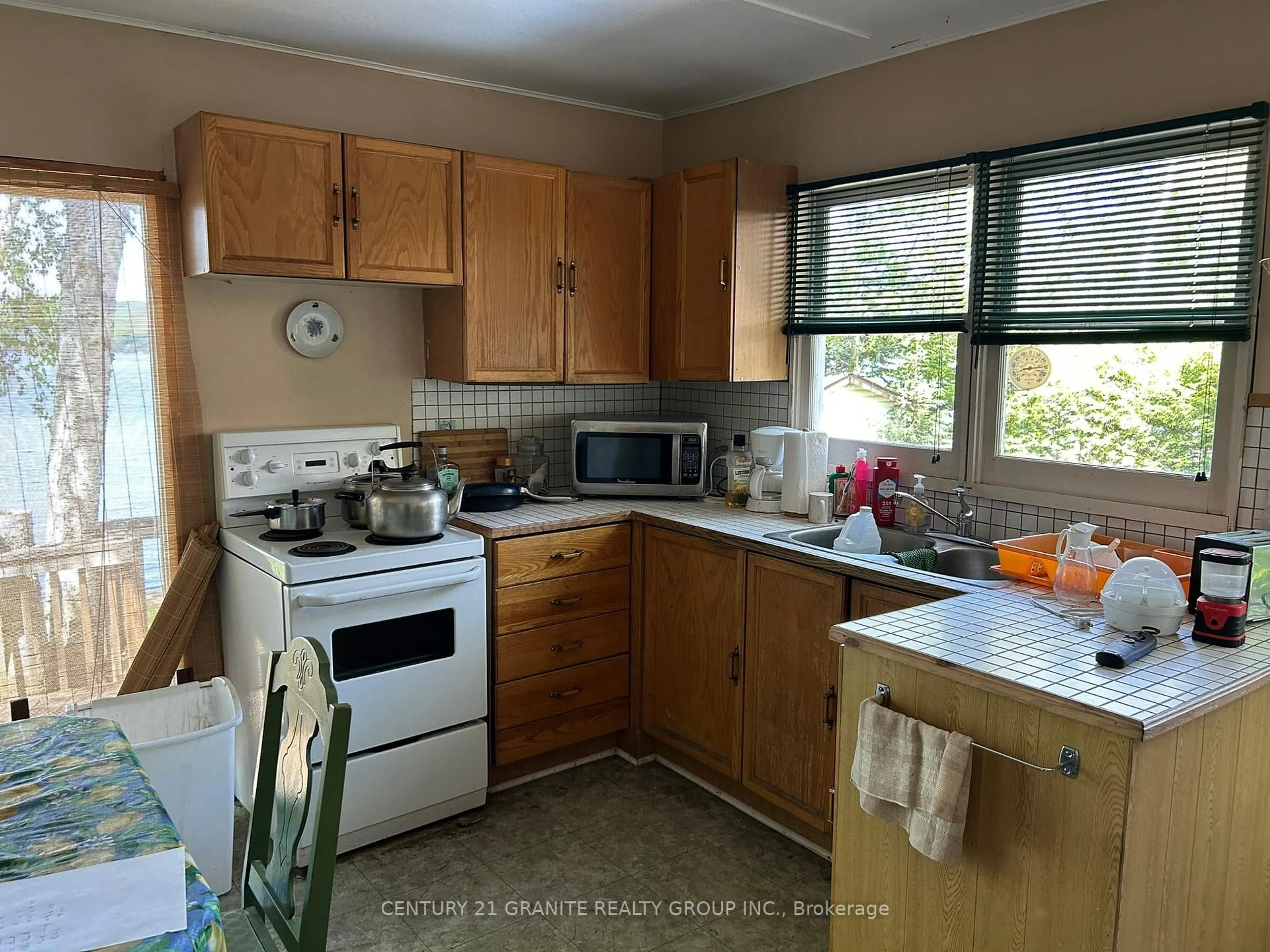 Standard kitchen, unknown for 1536 Papineau Lake Rd, Maple Leaf Ontario K0L 2R0