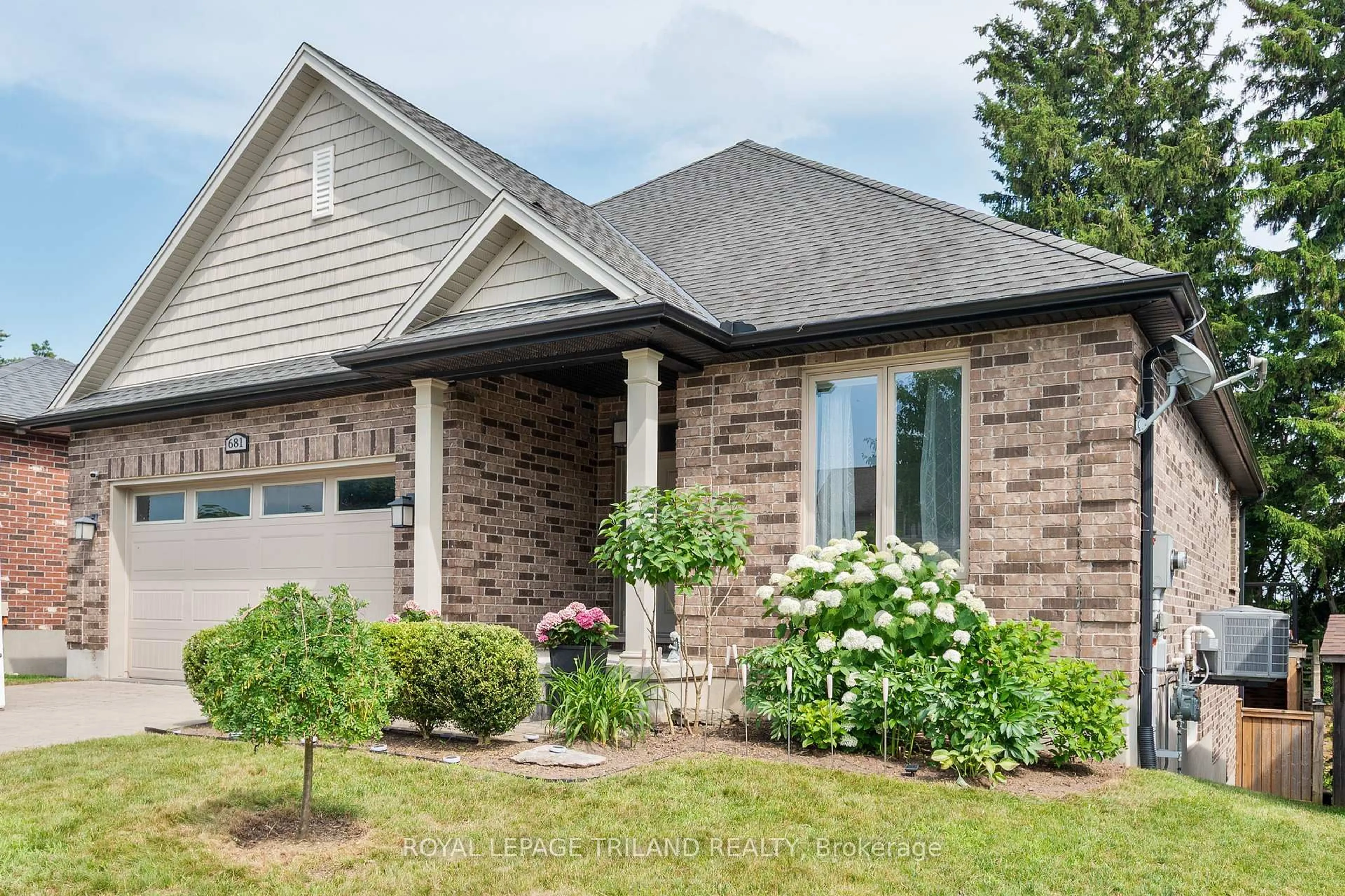 Home with brick exterior material, street for 681 Bennett Cres, Strathroy-Caradoc Ontario N0L 1W0