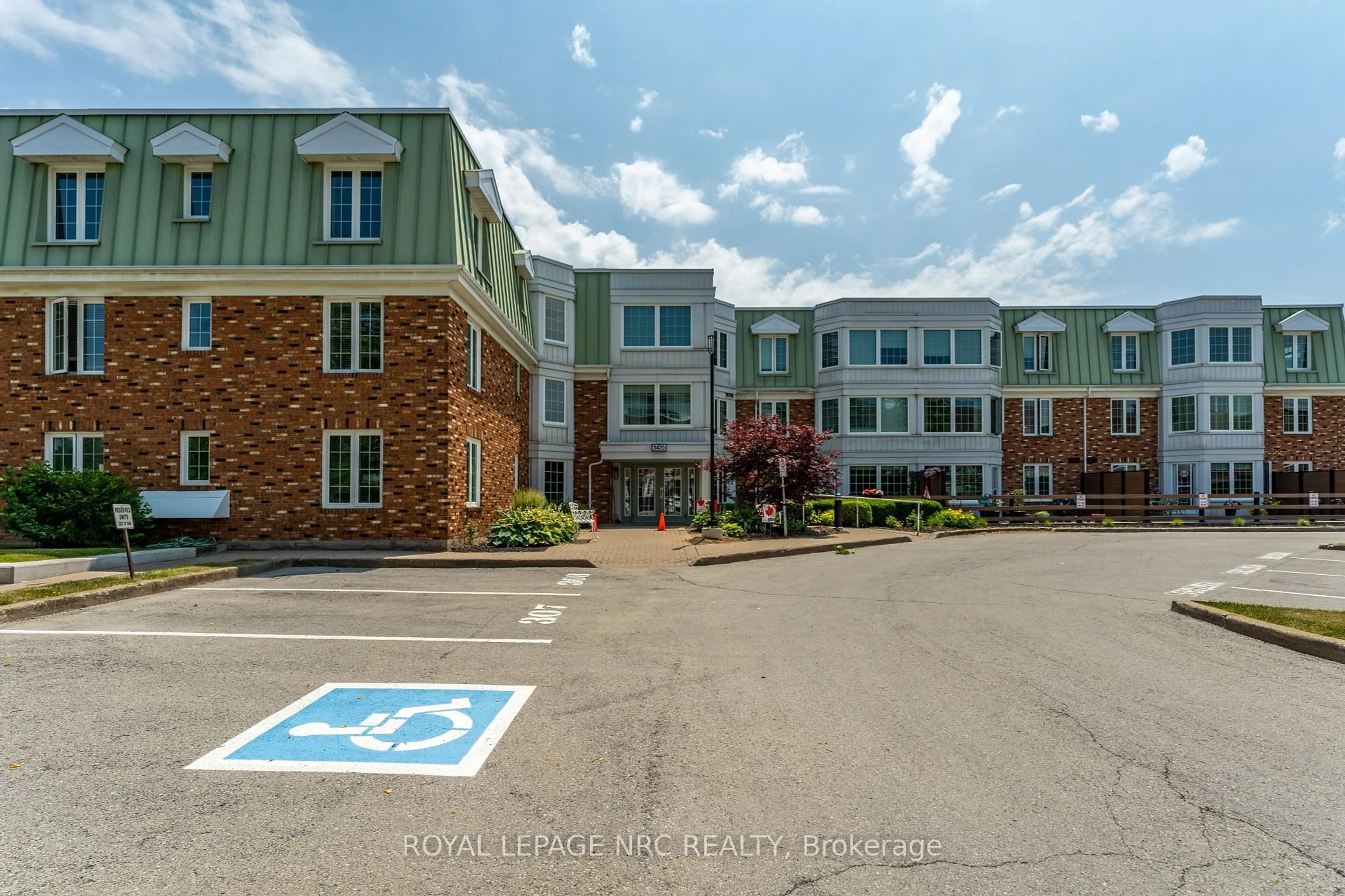 Unknown for 3420 Frederick Ave #104, Lincoln Ontario L0R 2C0