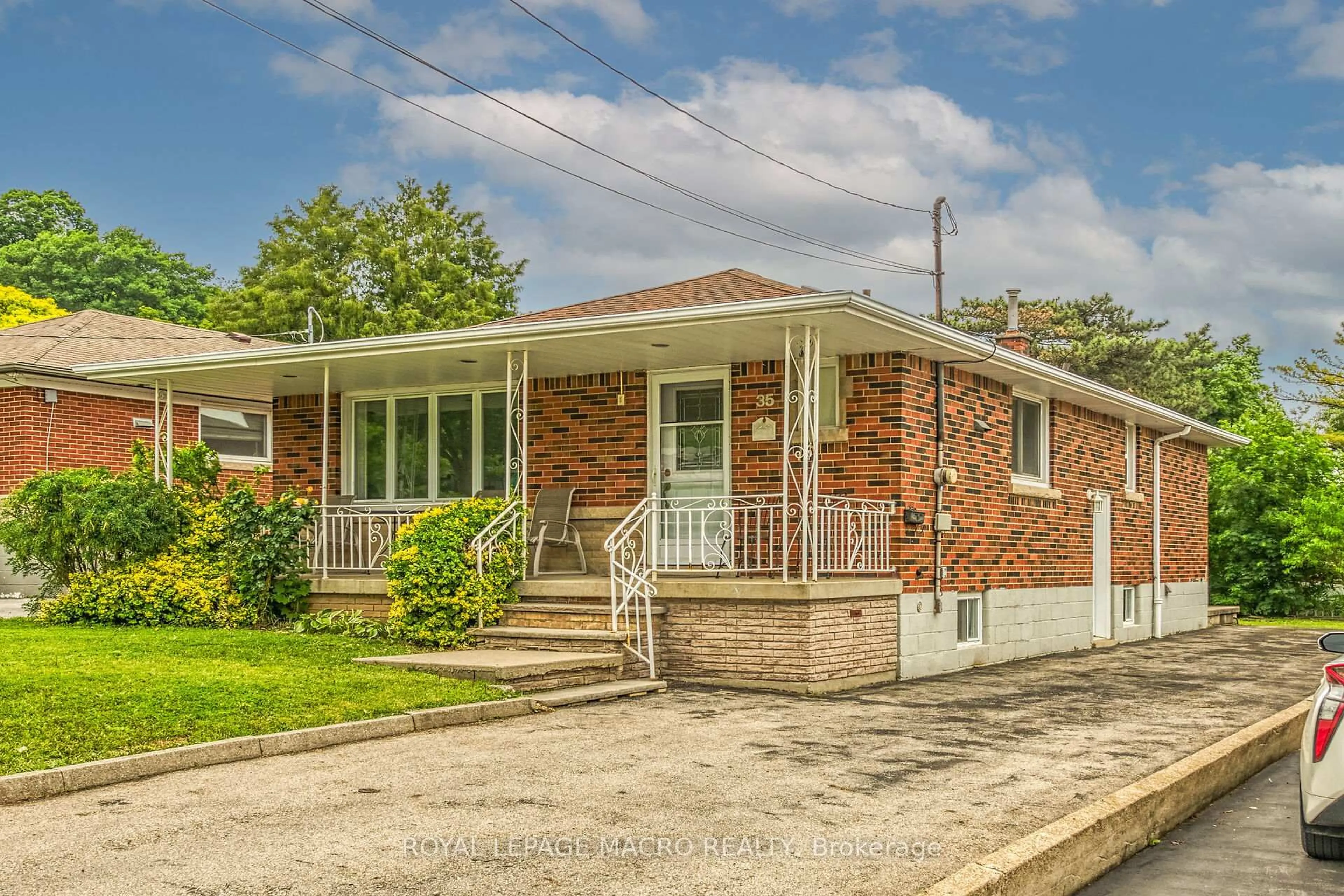 Home with brick exterior material, street for 35 Greenhill Ave, Hamilton Ontario L8K 5C5