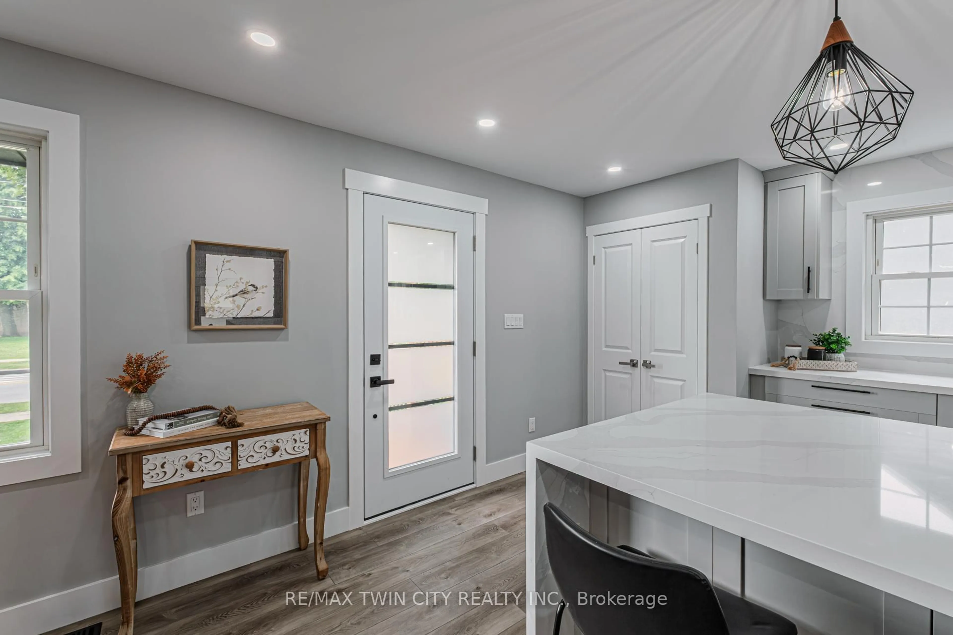 Open concept kitchen, ceramic/tile floor for 61 CLENCH Ave, Brantford Ontario N3T 1B7