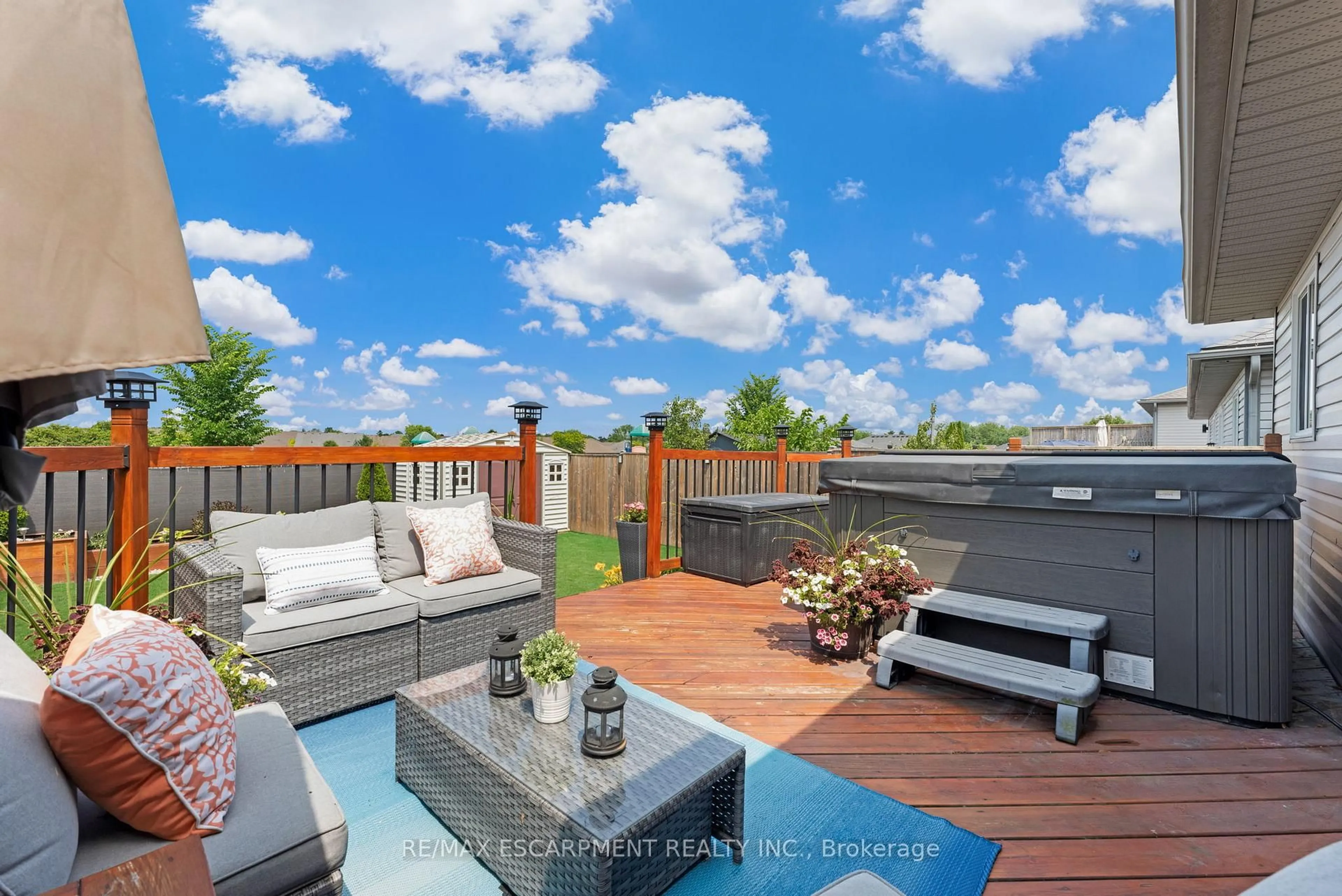 Patio, unknown for 48 Golden Acres Dr, West Lincoln Ontario L0R 2A0
