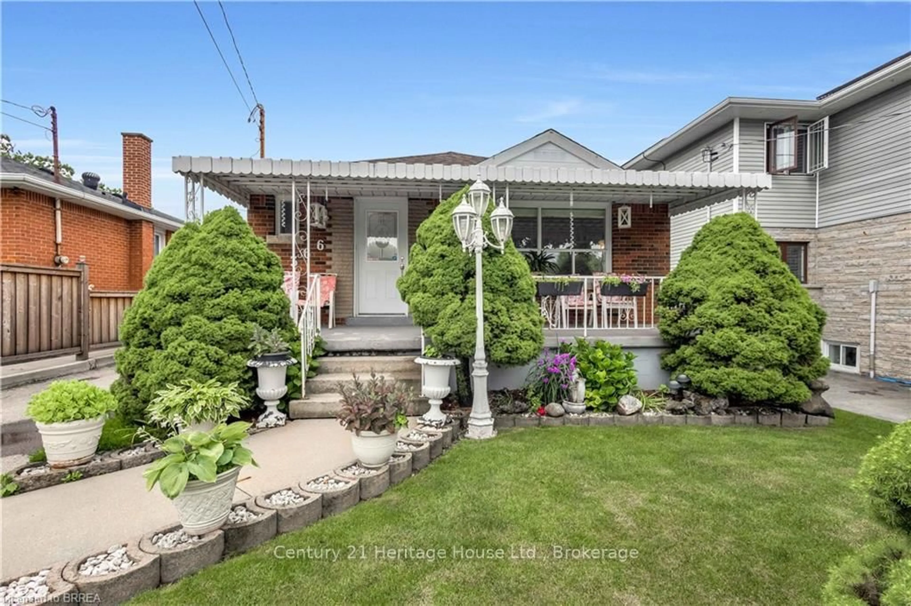Unknown for 366 East 18th St, Hamilton Ontario L9A 4P9