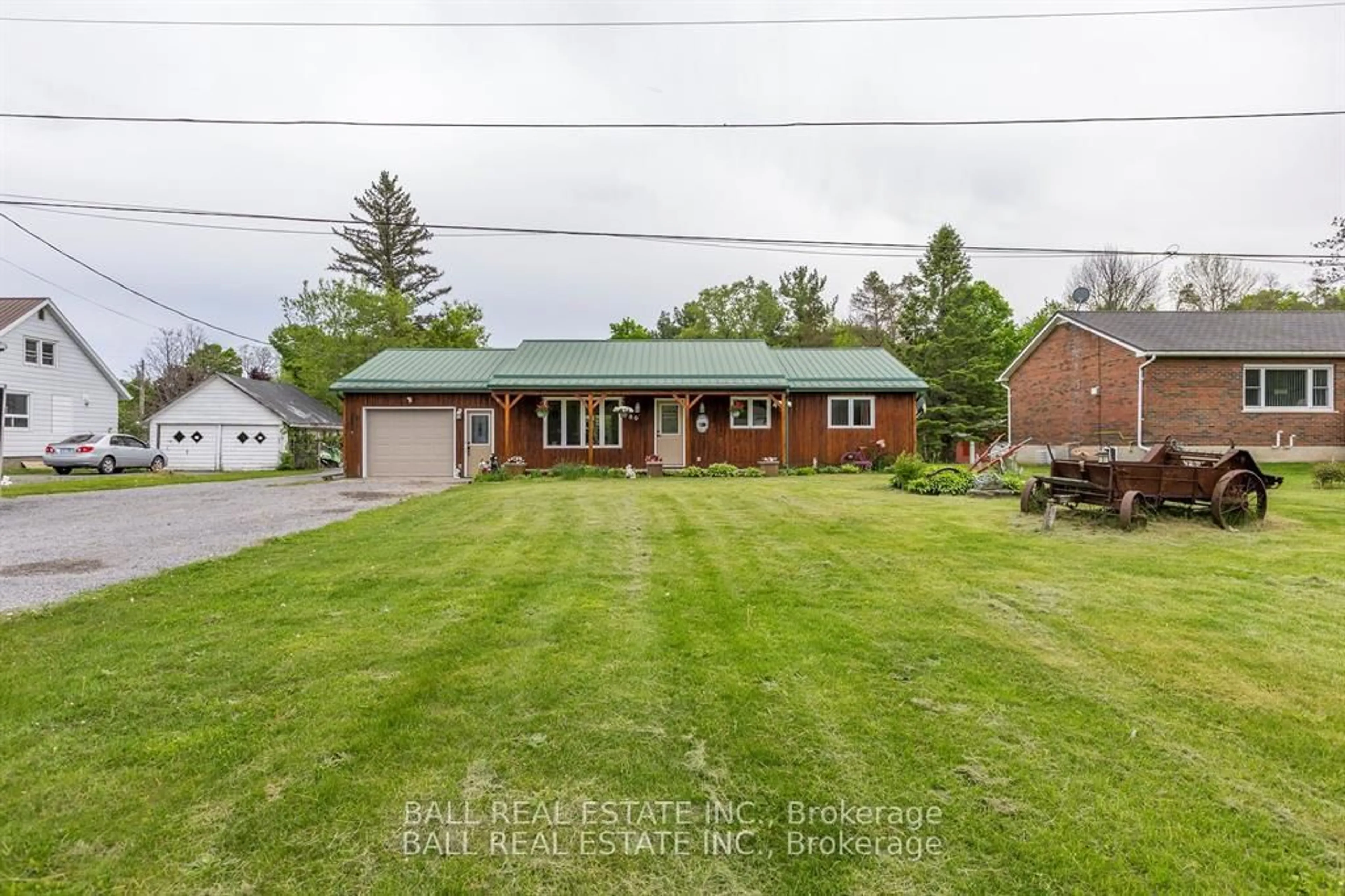 A pic from outside/outdoor area/front of a property/back of a property/a pic from drone, street for 80 Matthew St, Limoges Ontario K0K 2M0
