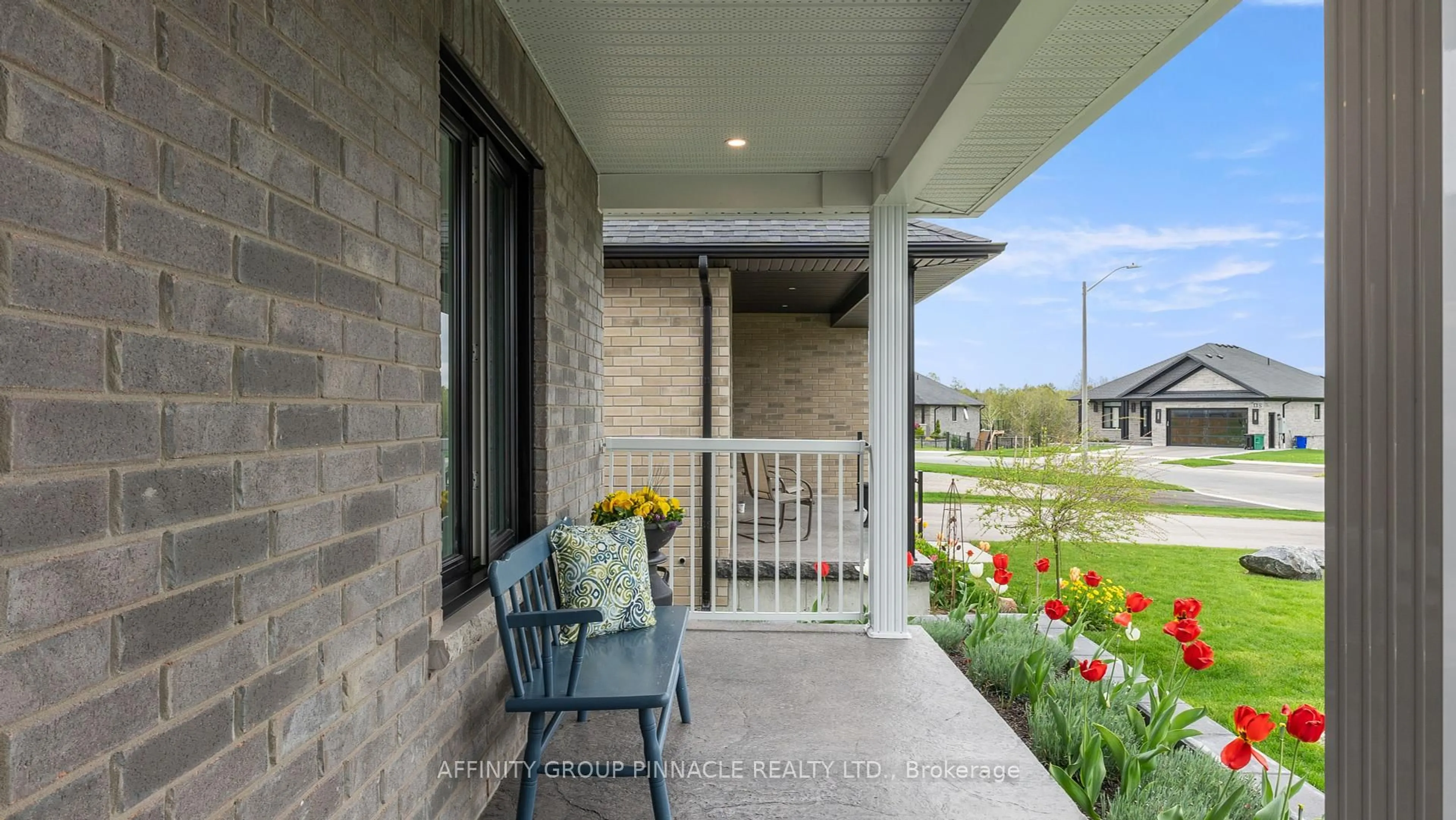 Patio, street for 122 Springdale Dr, Kawartha Lakes Ontario K9V 0J3