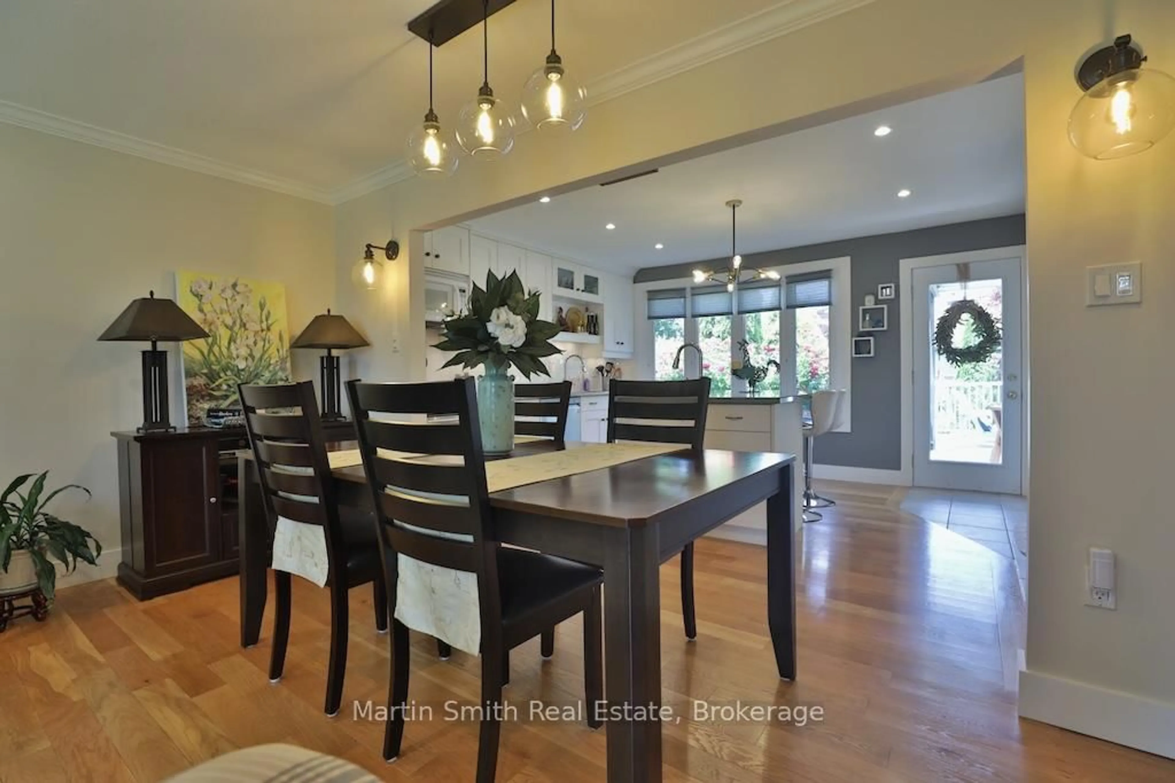 Dining room, unknown for 87 Cecil St, St. Catharines Ontario L2N 4B3