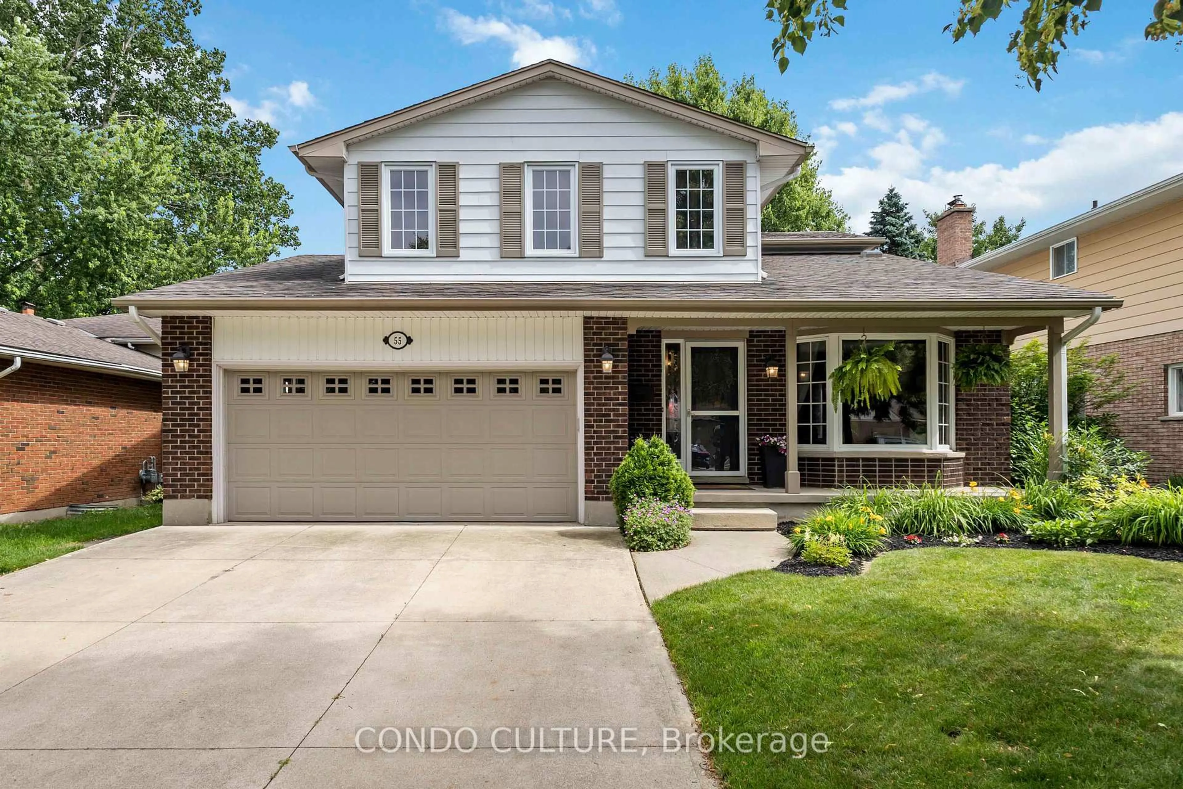 Home with vinyl exterior material, street for 55 Concord Cres, London North Ontario N6G 3H4