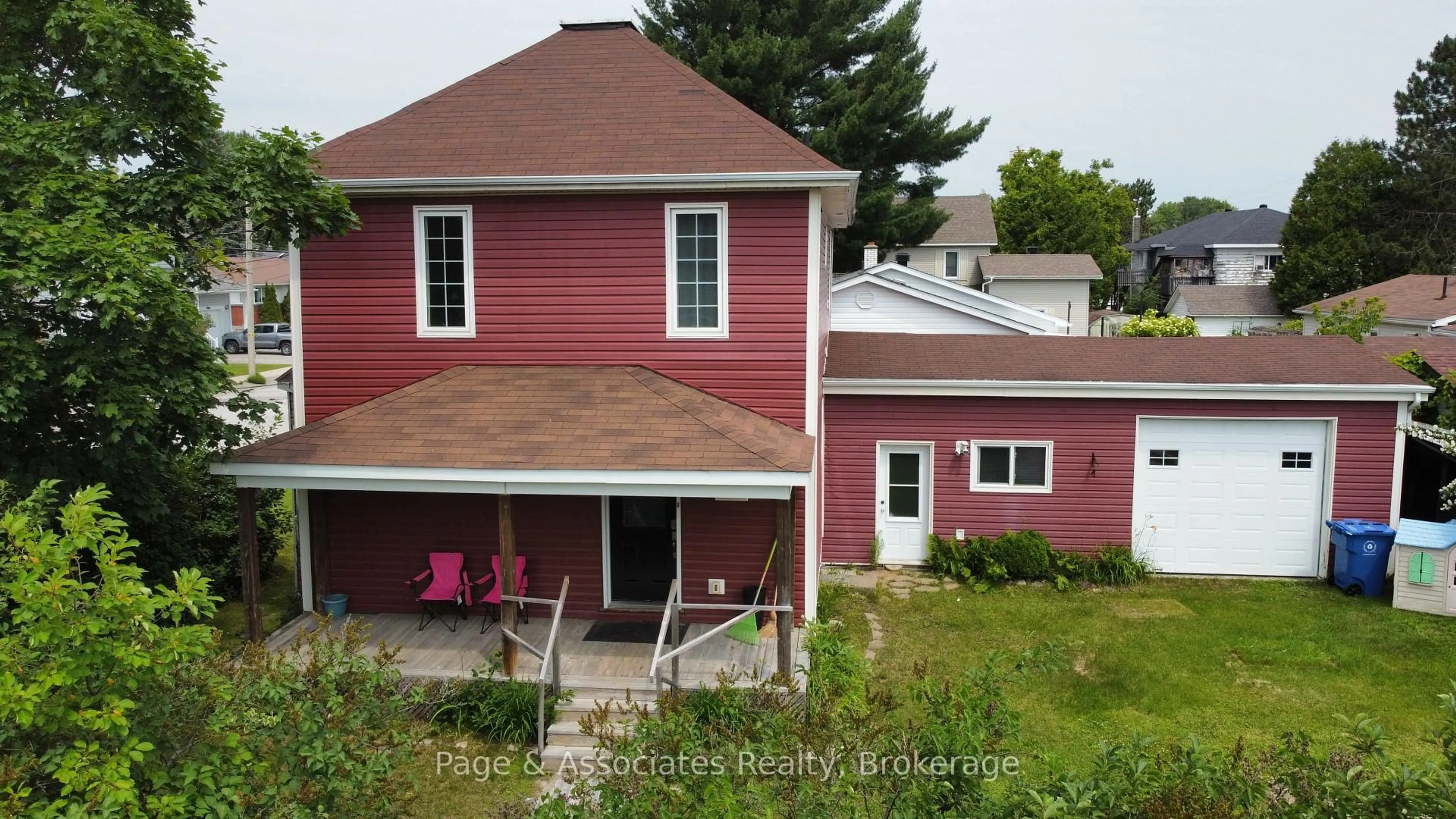 A pic from outside/outdoor area/front of a property/back of a property/a pic from drone, building for 99 Russell St, West Nipissing Ontario P2B 1X2