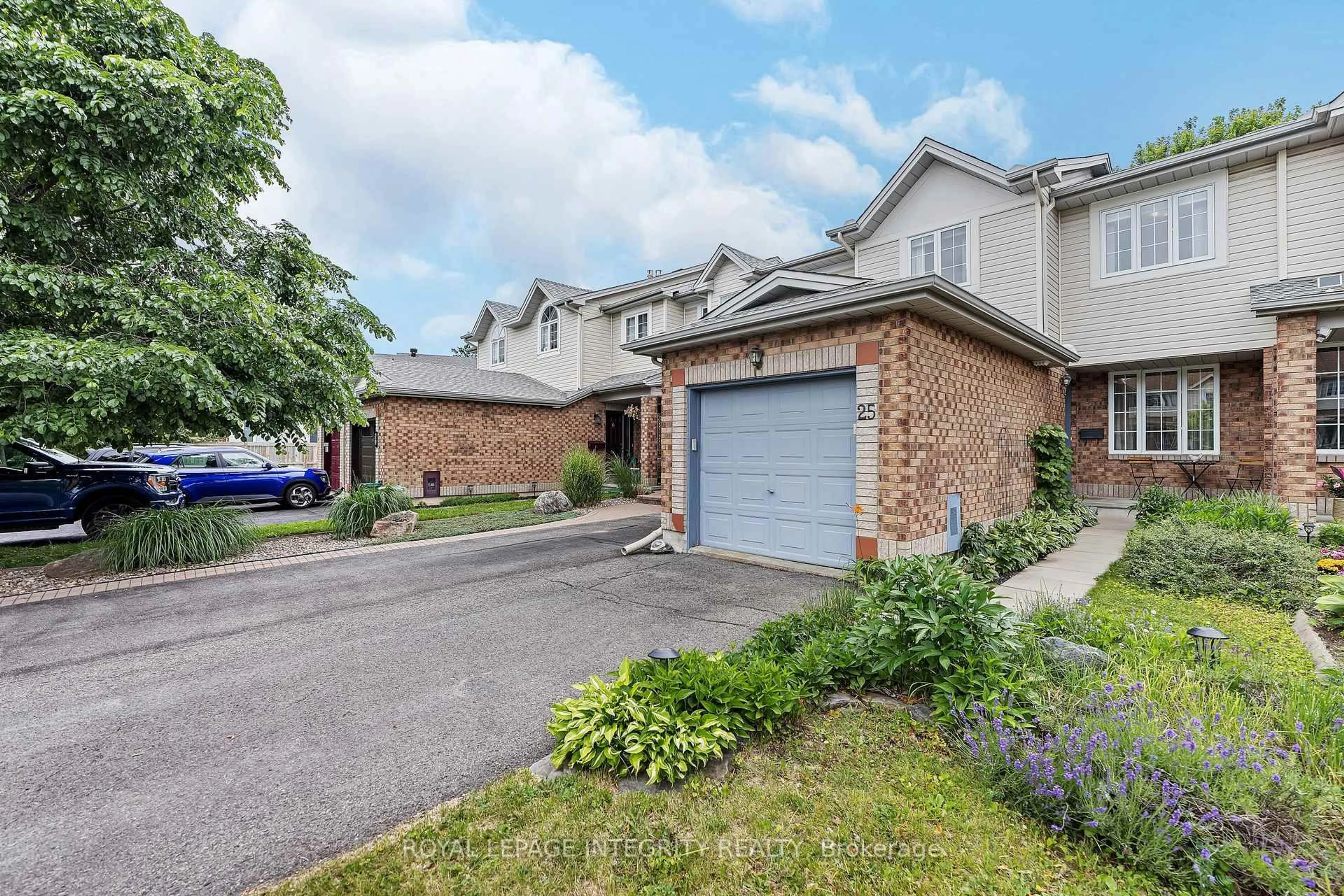 Unknown for 25 Drumso St, Ottawa Ontario K1T 3X9