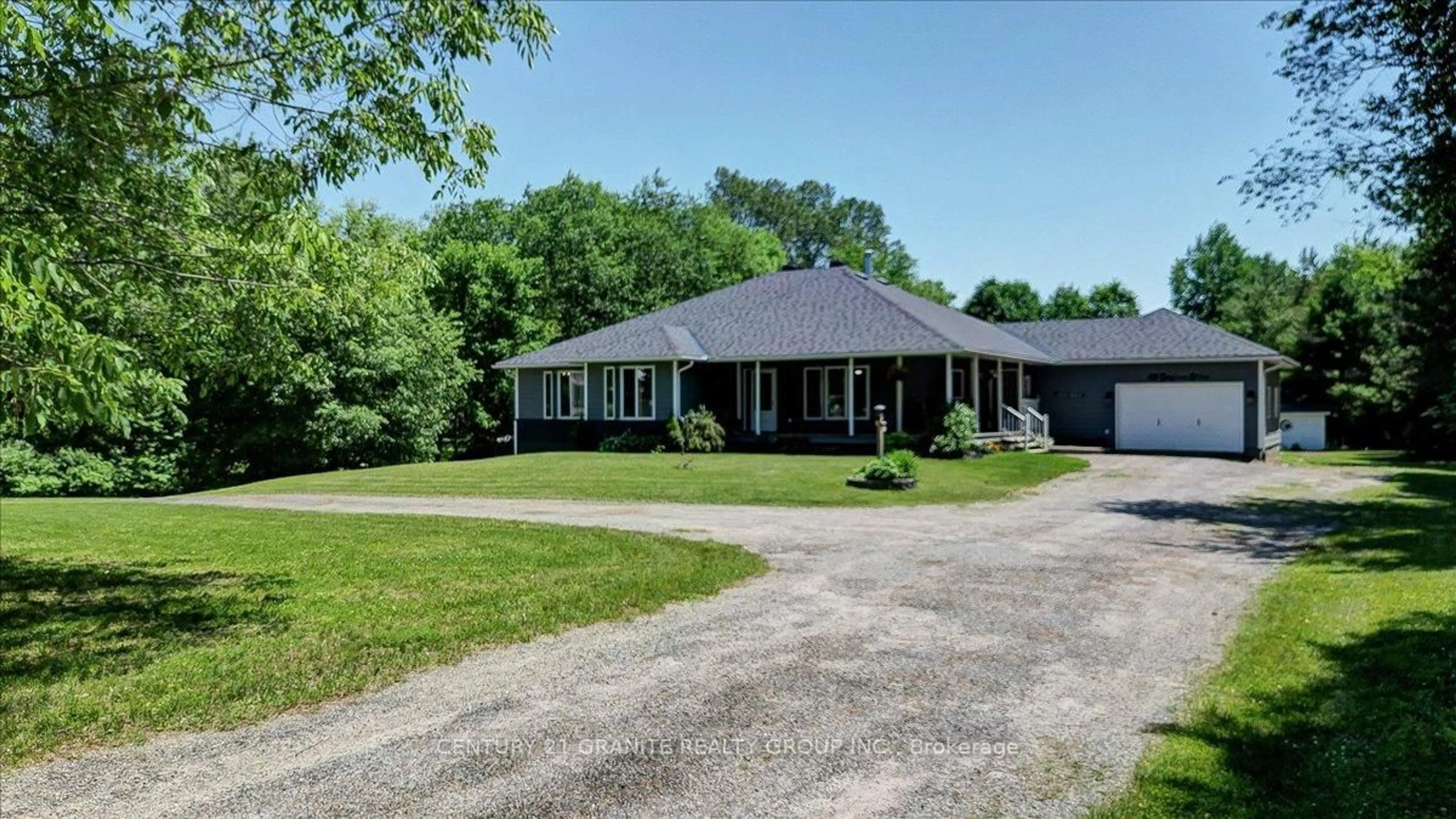 A pic from outside/outdoor area/front of a property/back of a property/a pic from drone, street for 39 Golfview Dr, Bancroft Ontario K0L 1C0