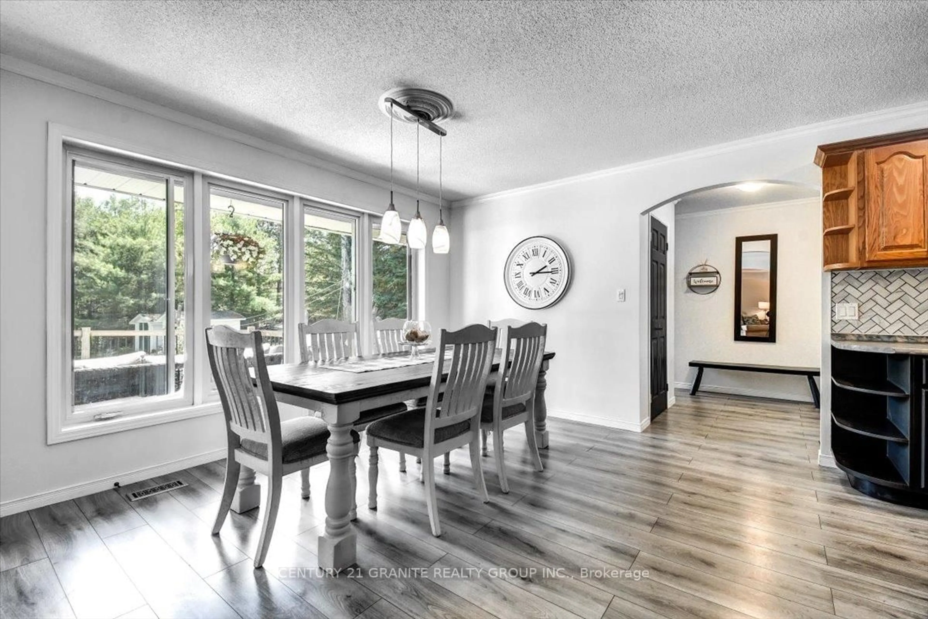Dining room, wood/laminate floor for 39 Golfview Dr, Bancroft Ontario K0L 1C0