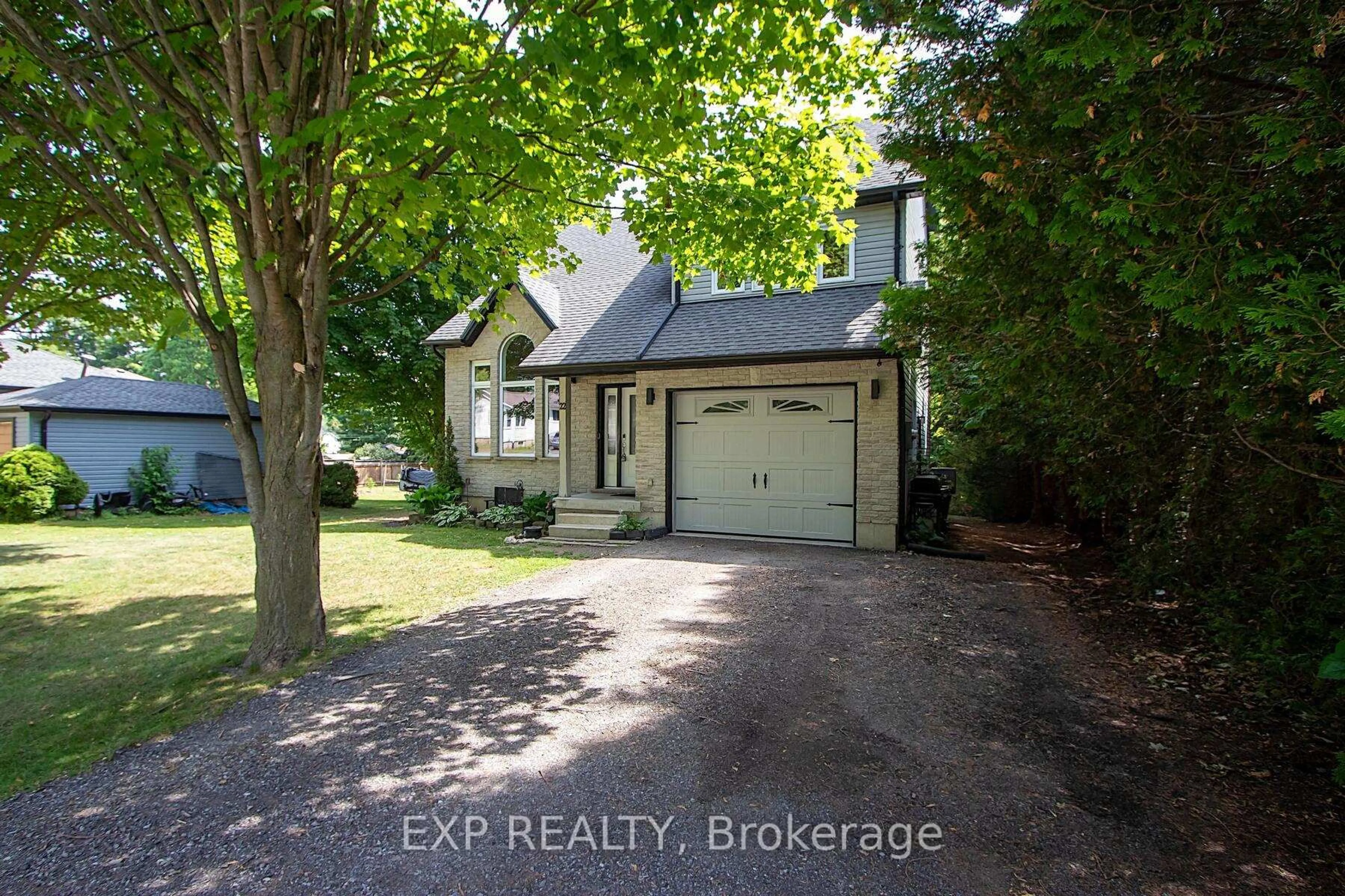 A pic from outside/outdoor area/front of a property/back of a property/a pic from drone, street for 22 Oak St, Bayham Ontario N0J 1Z0