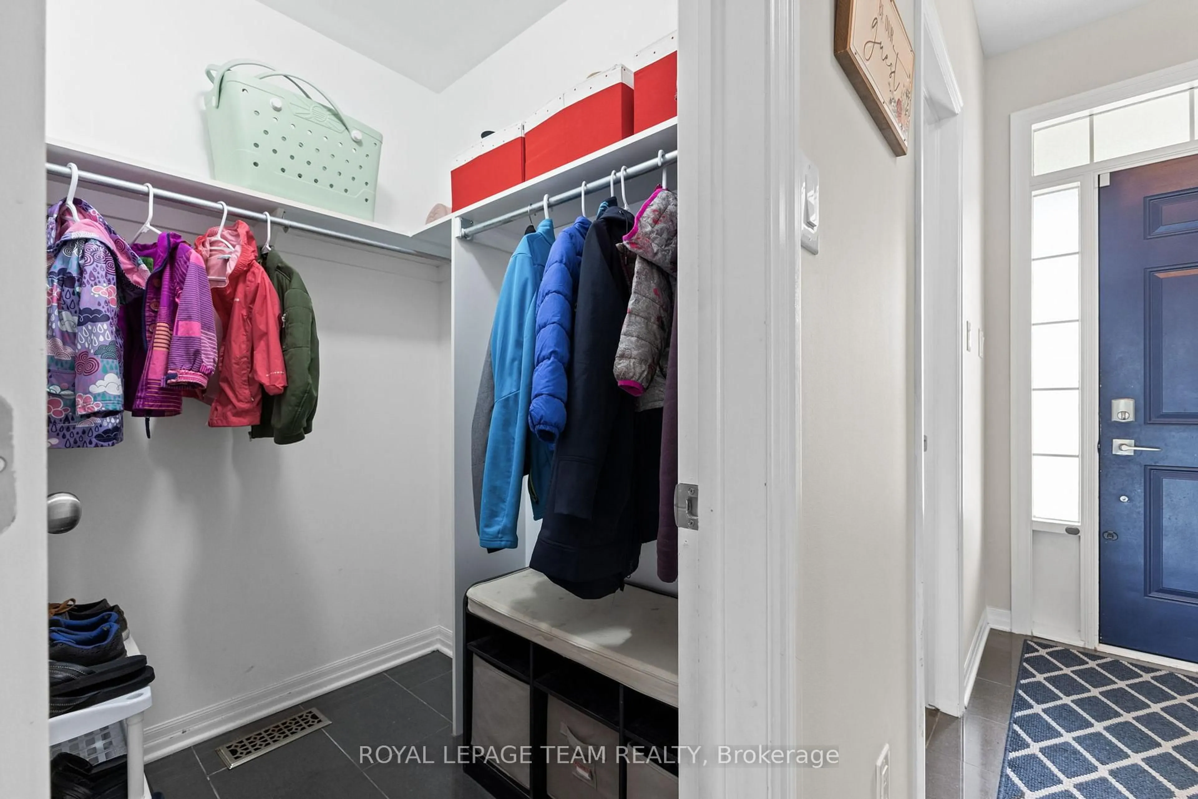 Laundry room for 43 Hibiscus Way, Ottawa Ontario K2J 6A5