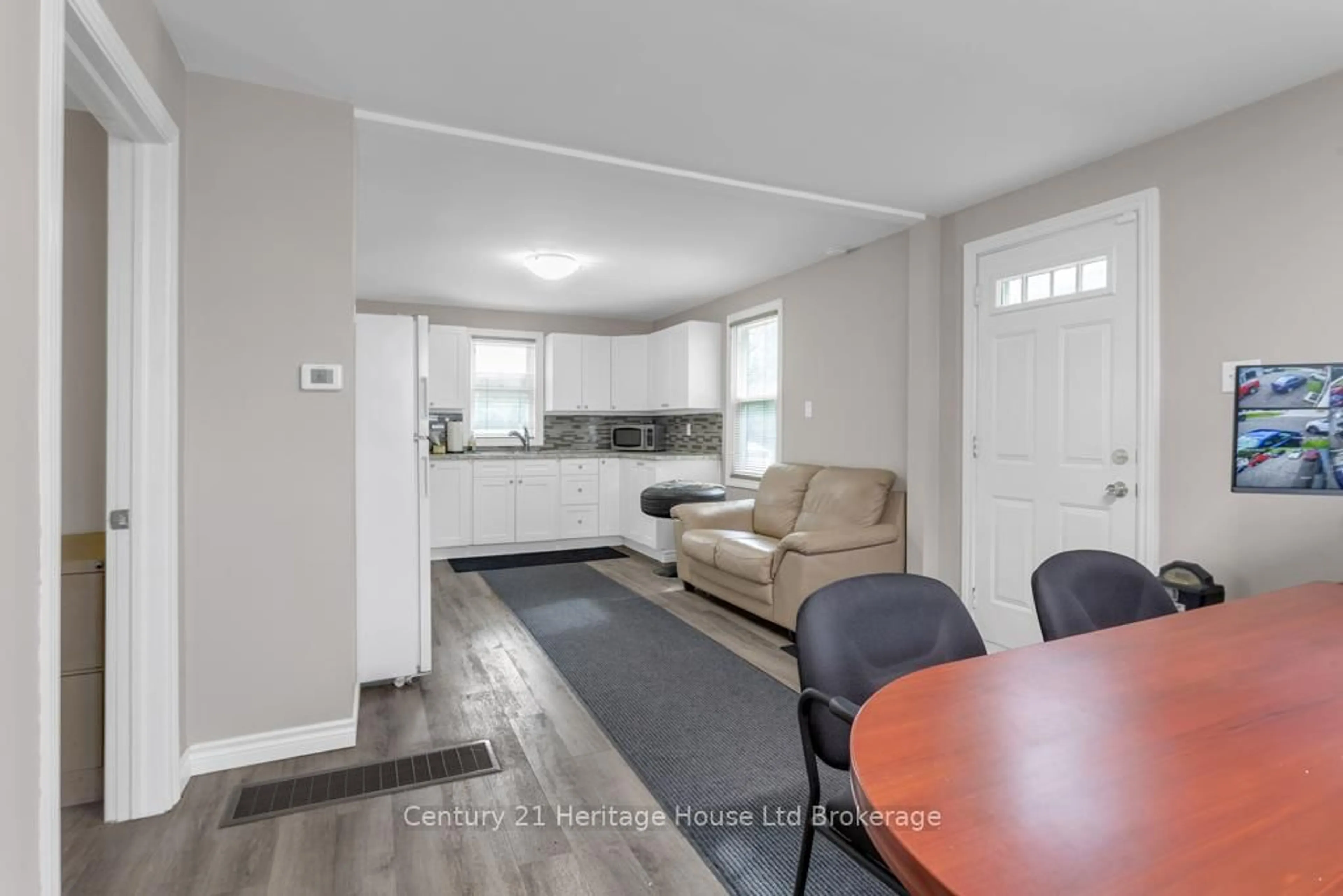 Living room with furniture, unknown for 715503 Oxford County 4 Rd, East Zorra-Tavistock Ontario N0J 1M0
