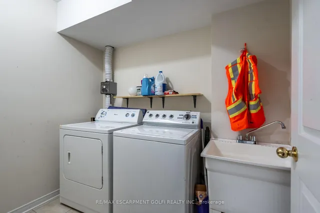Additional image 30 of 151 Green Rd Unit 26