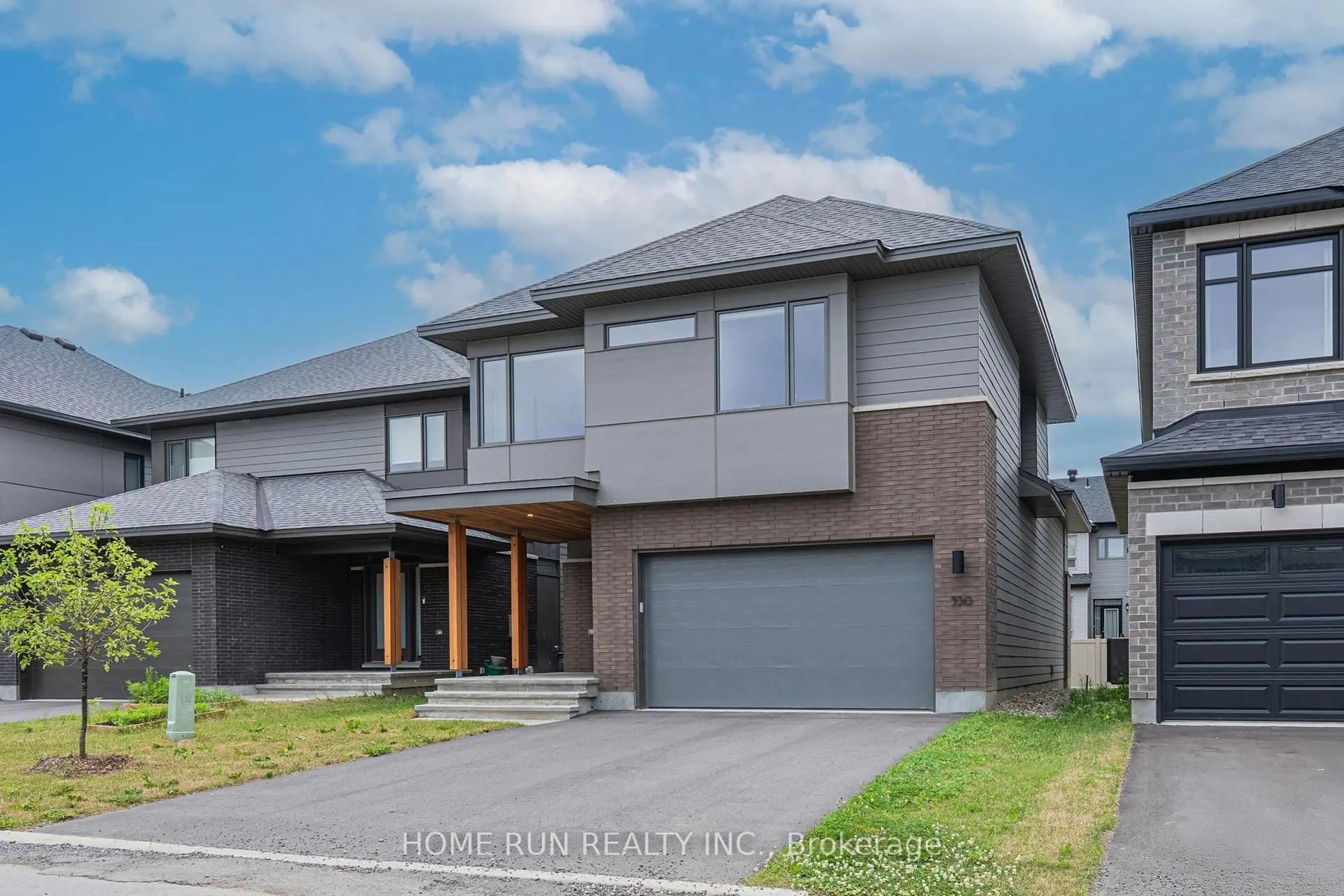 Home with brick exterior material, street for 530 Tenor Rdge, Ottawa Ontario K4M 0P9