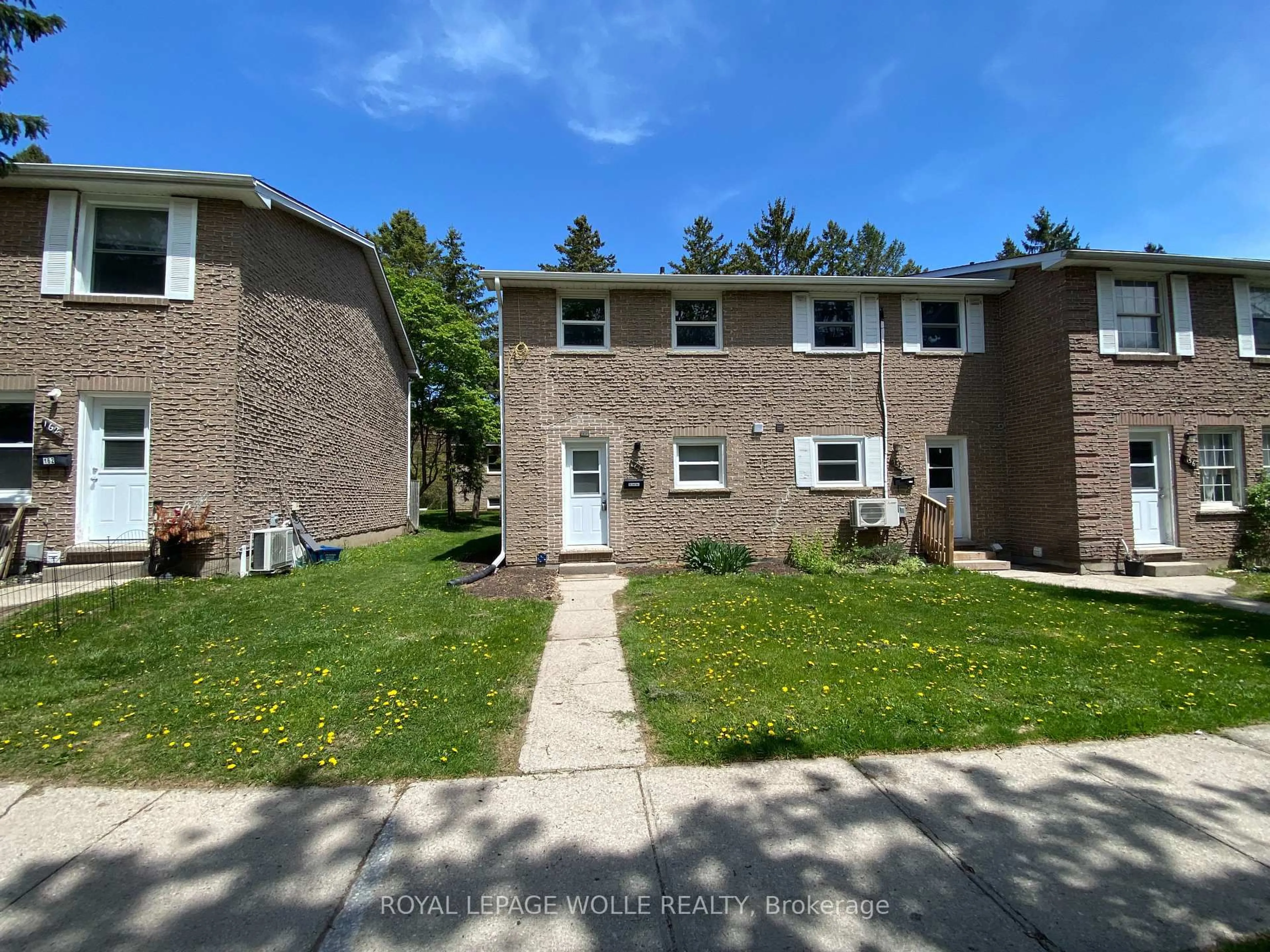 Unknown for 160 Westcourt Pl, Waterloo Ontario N2L 2R7