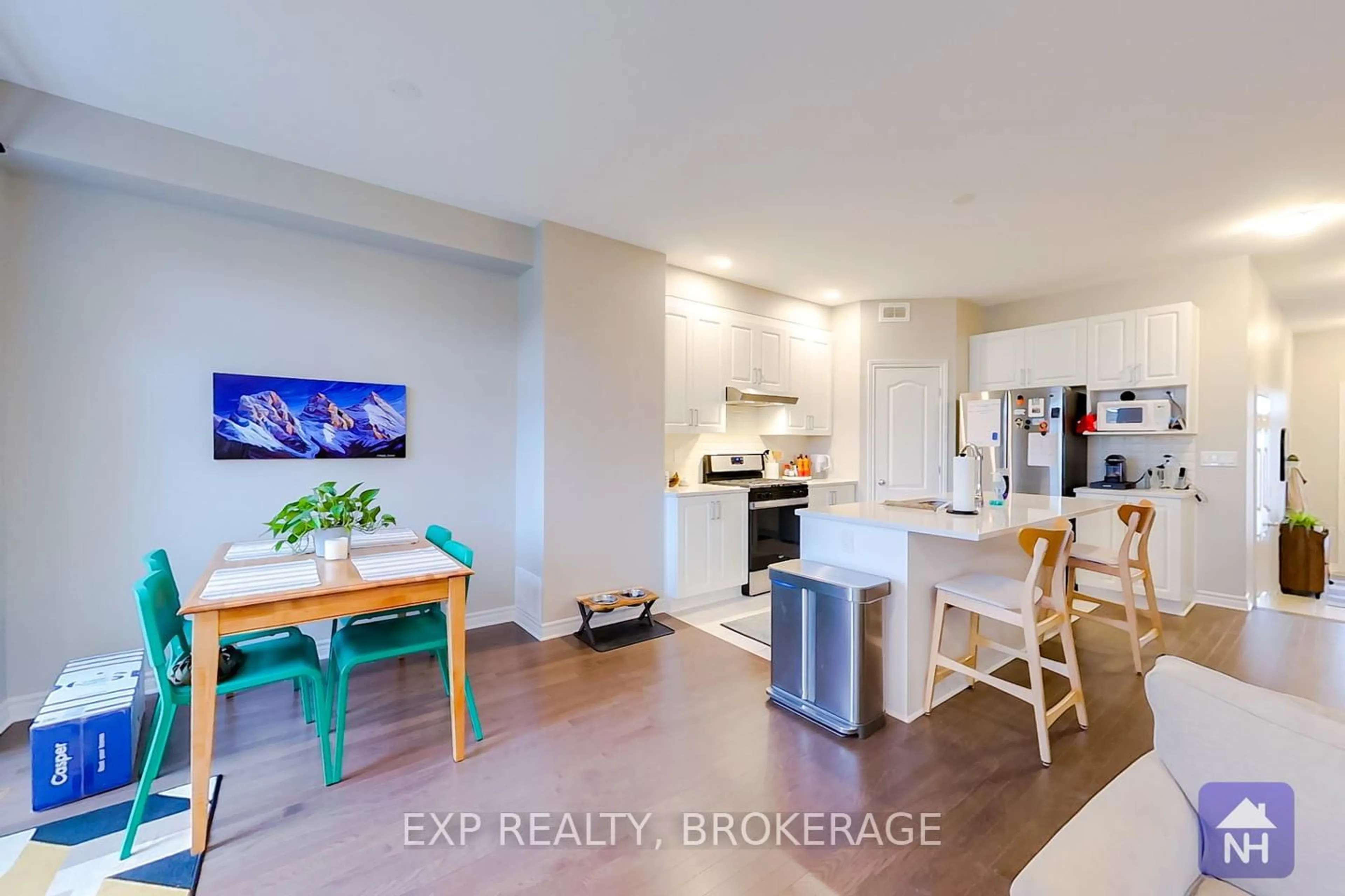 Open concept kitchen, unknown for 1439 SUMMER St, Kingston Ontario K7K 0H9