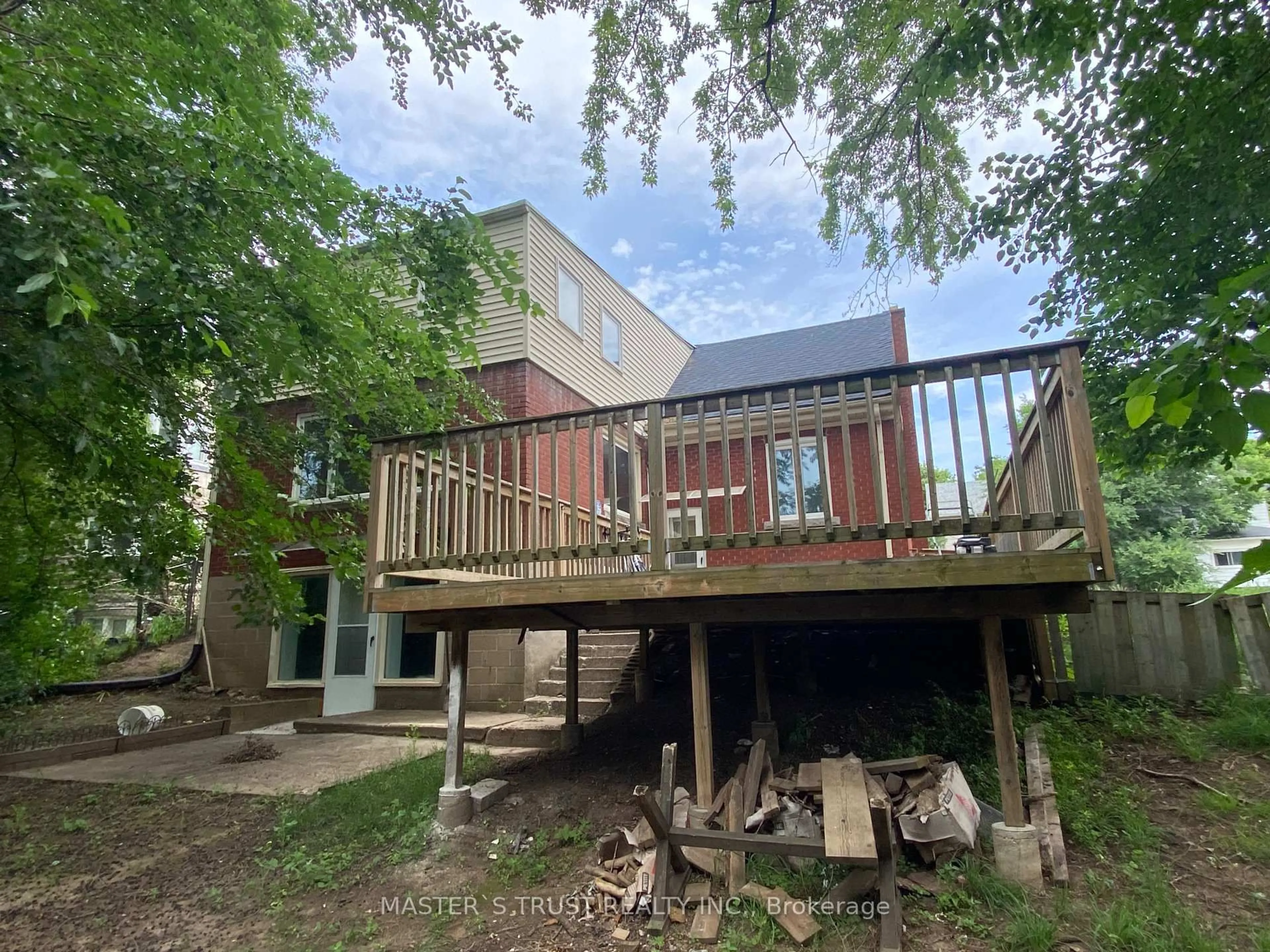 Unknown for 6203 Main St, Niagara Falls Ontario L2G 6A5